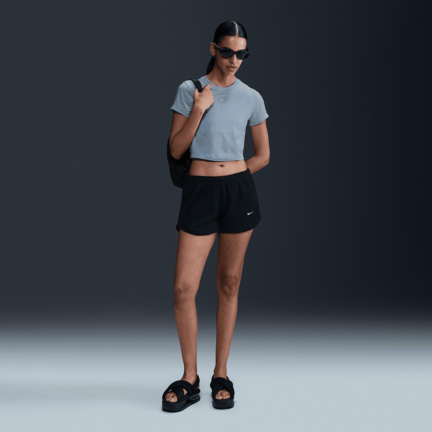 Nike Sportswear Chill Knit Women's Cropped T-Shirt Product Image