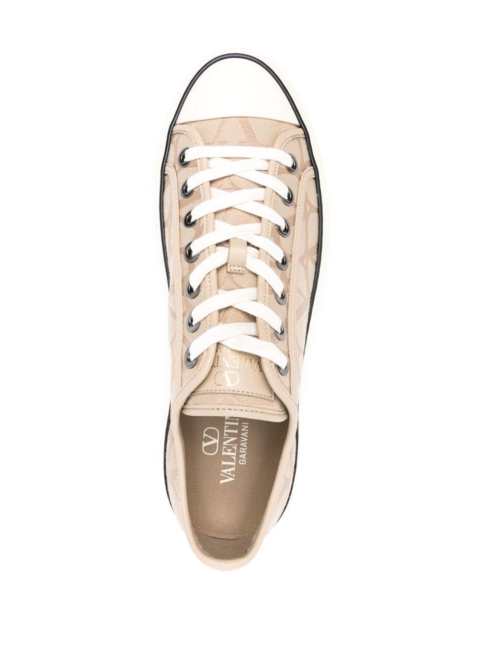 Toile Iconographe sneakers Product Image