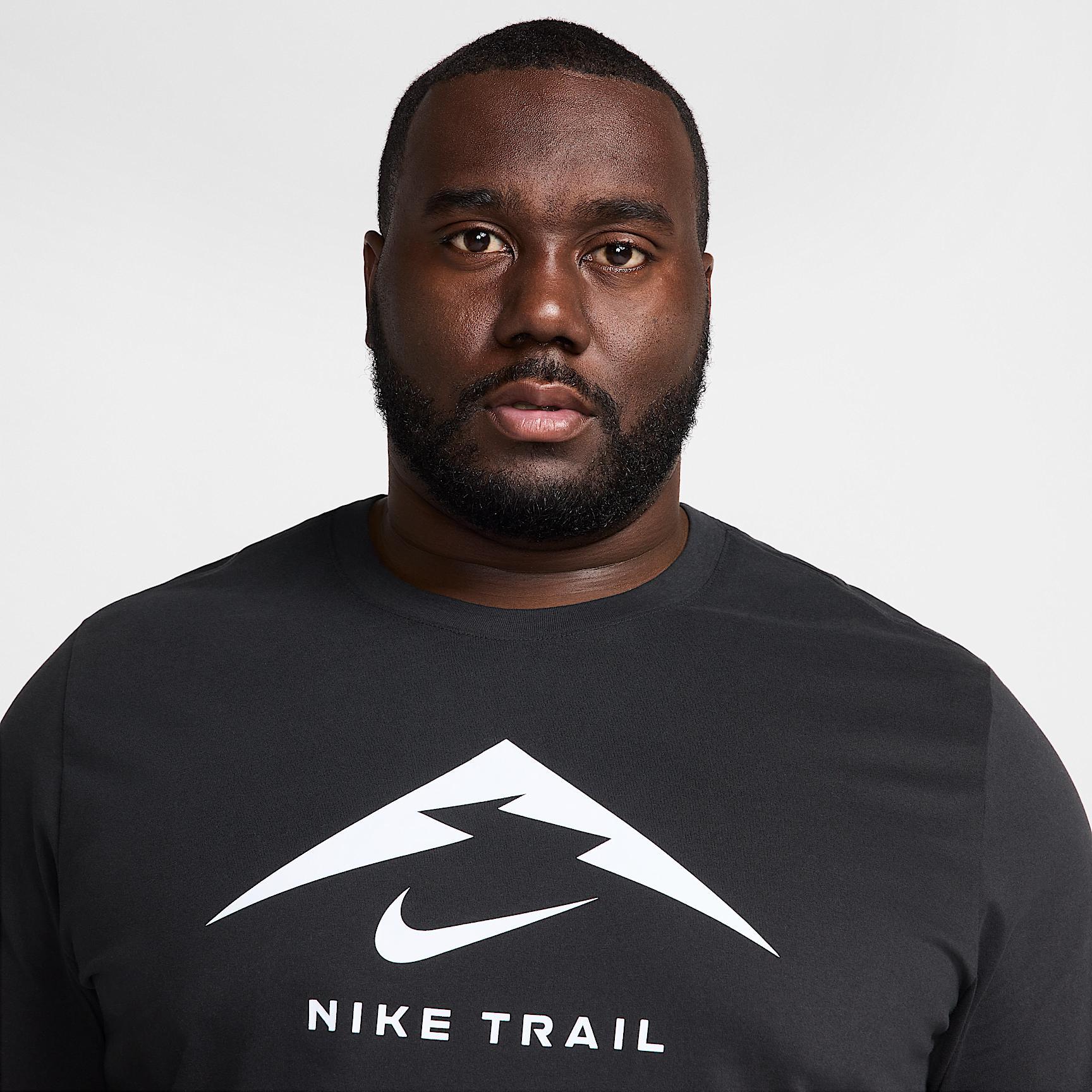 Nike Dri-FIT Men's Trail Running T-Shirt Product Image