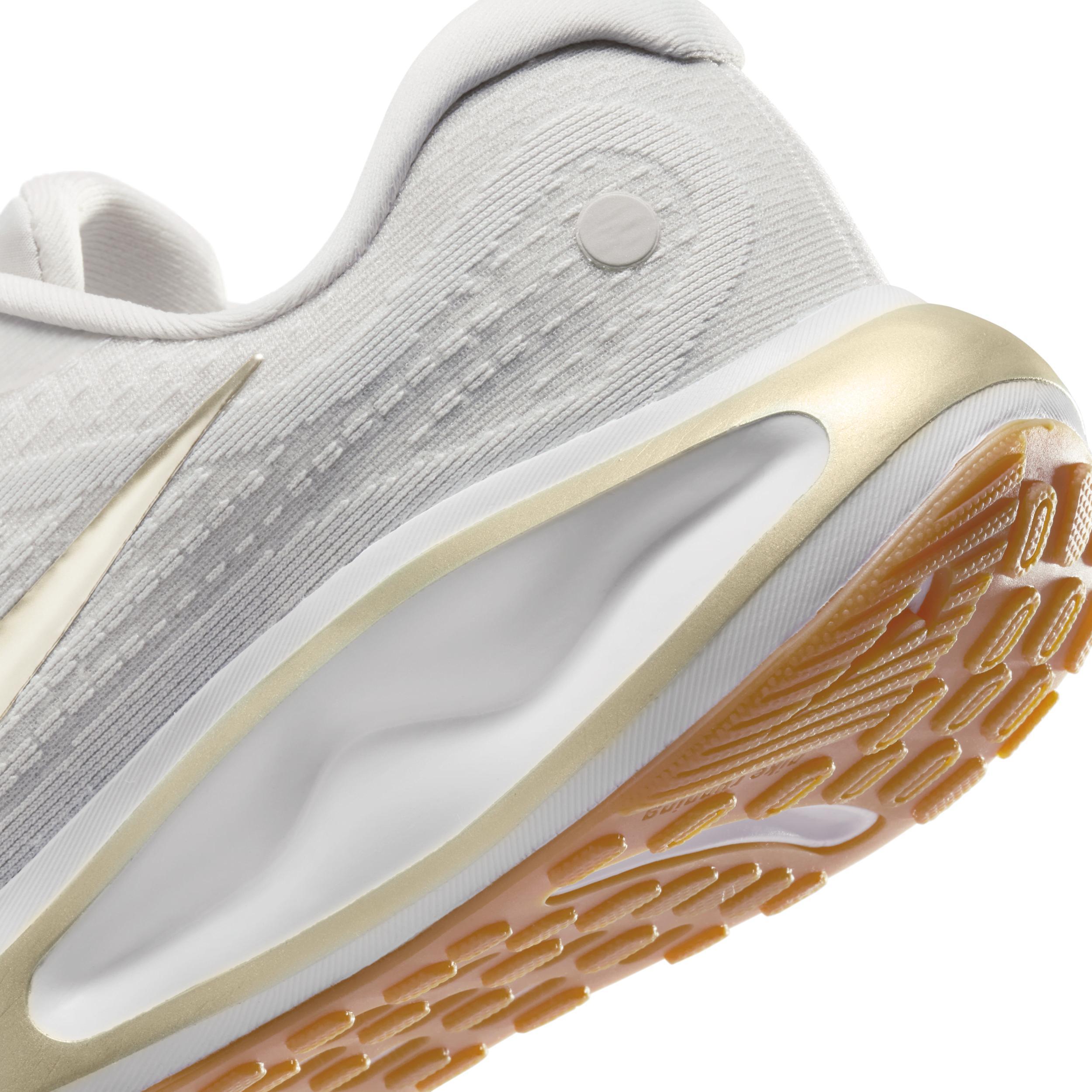 Nike Journey Run Women's Road Running Shoes Product Image