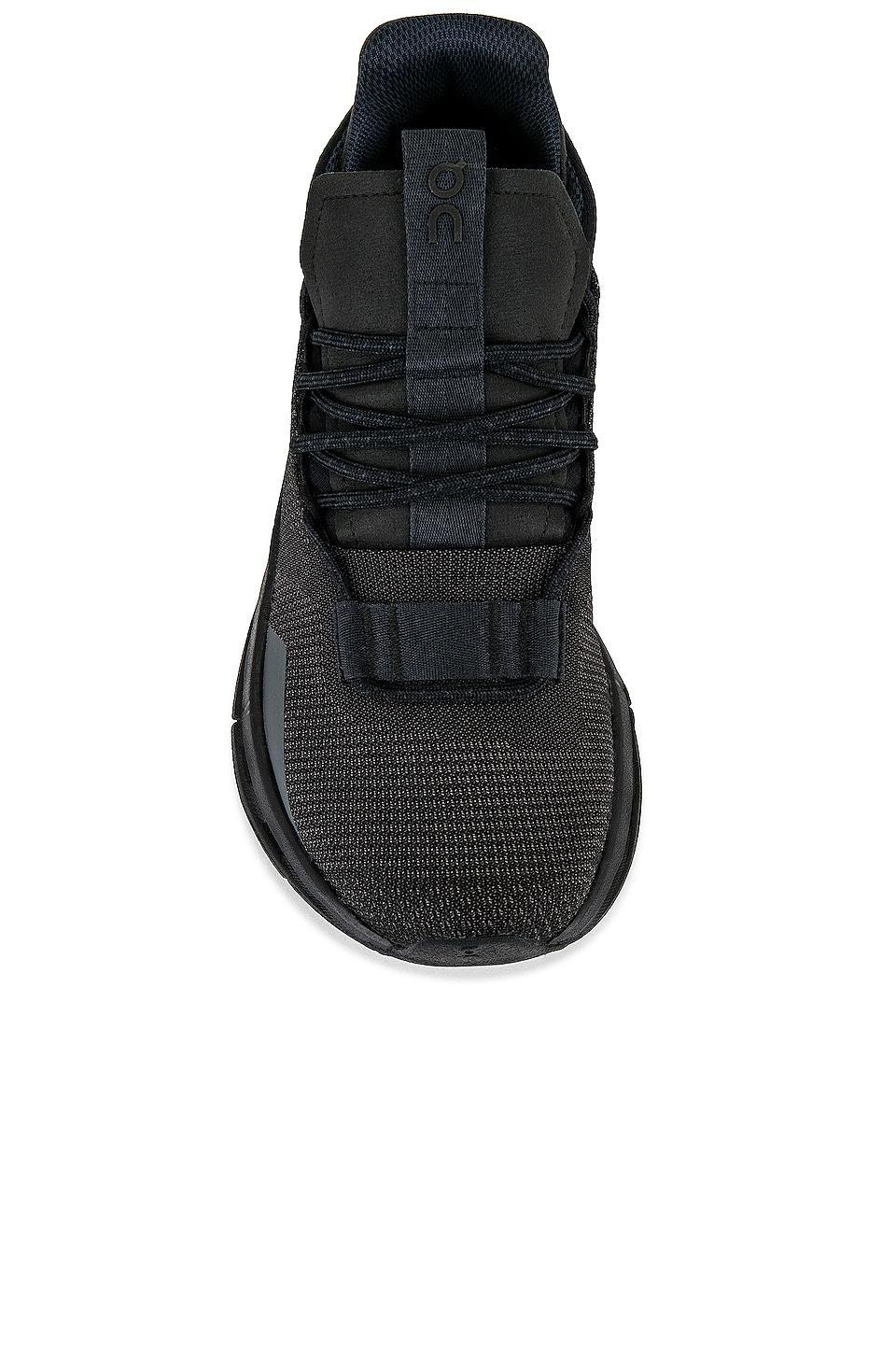 On Womens Cloudnova Low Top Running Sneakers Product Image