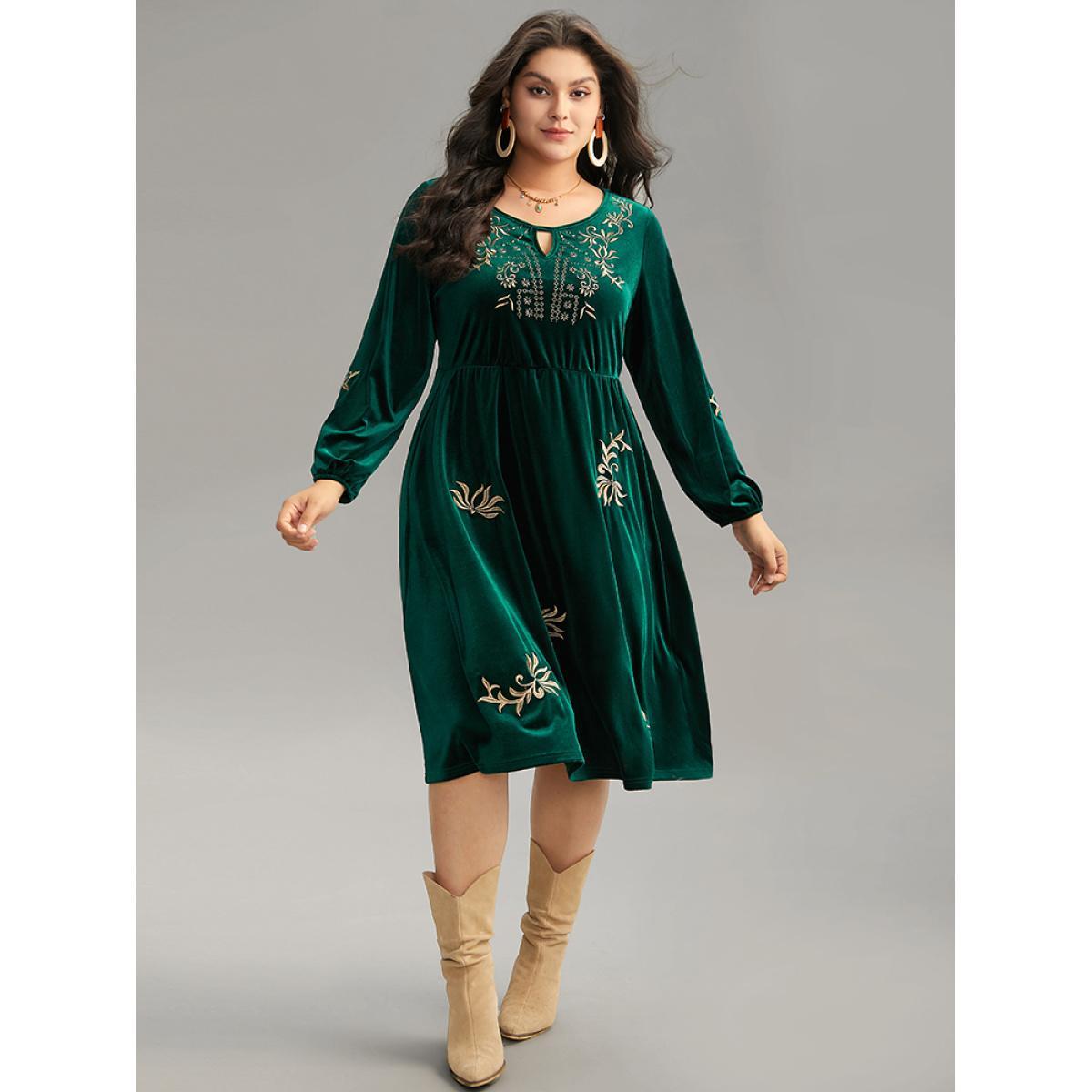 Plus Size Boho Print Embroidered Velvet Keyhole Dress DarkGreen Women Vacation Velvet Keyhole Cut-Out Long Sleeve Curvy Midi Dress BloomChic 18-20/2X Product Image