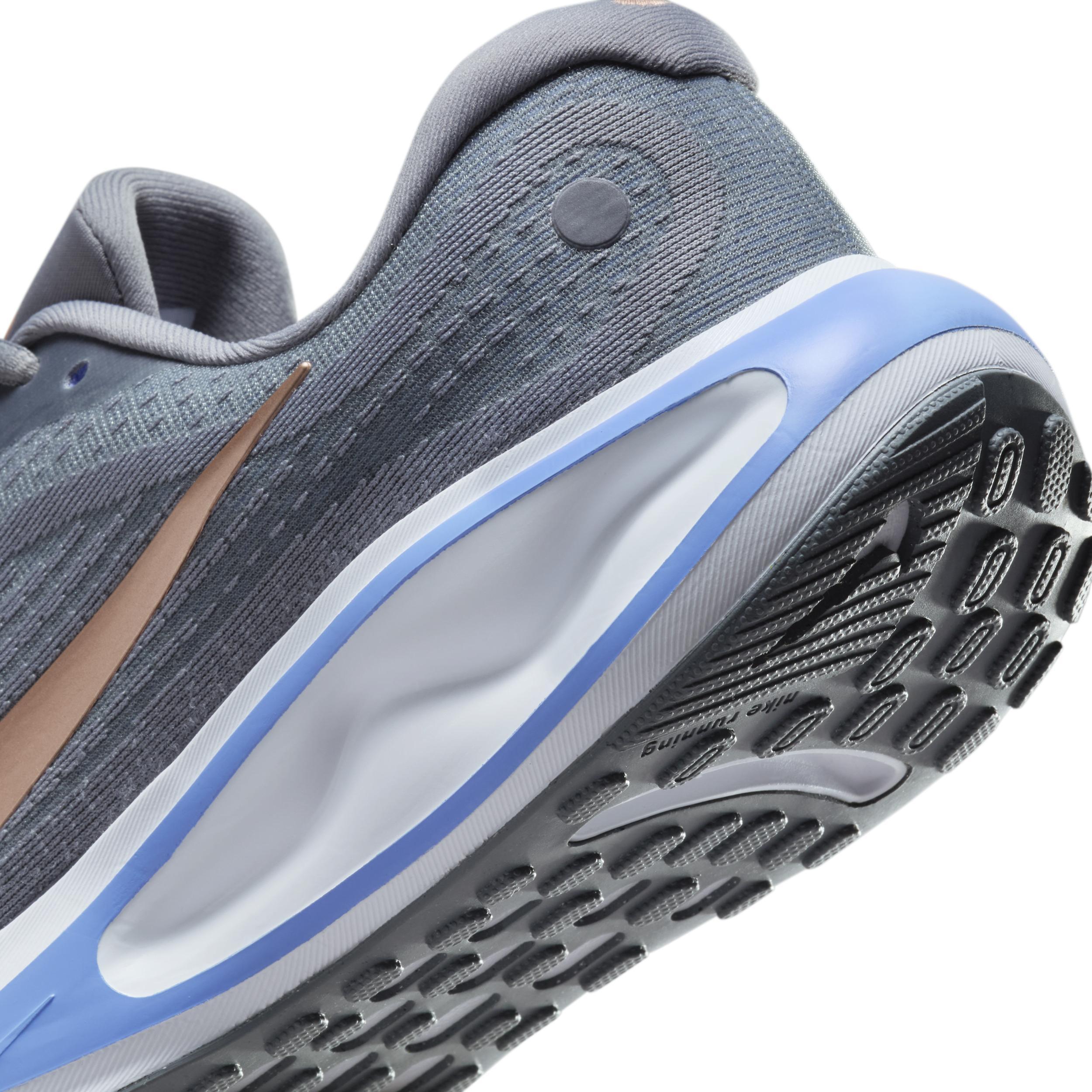 Nike Women's Journey Run Road Running Shoes Product Image