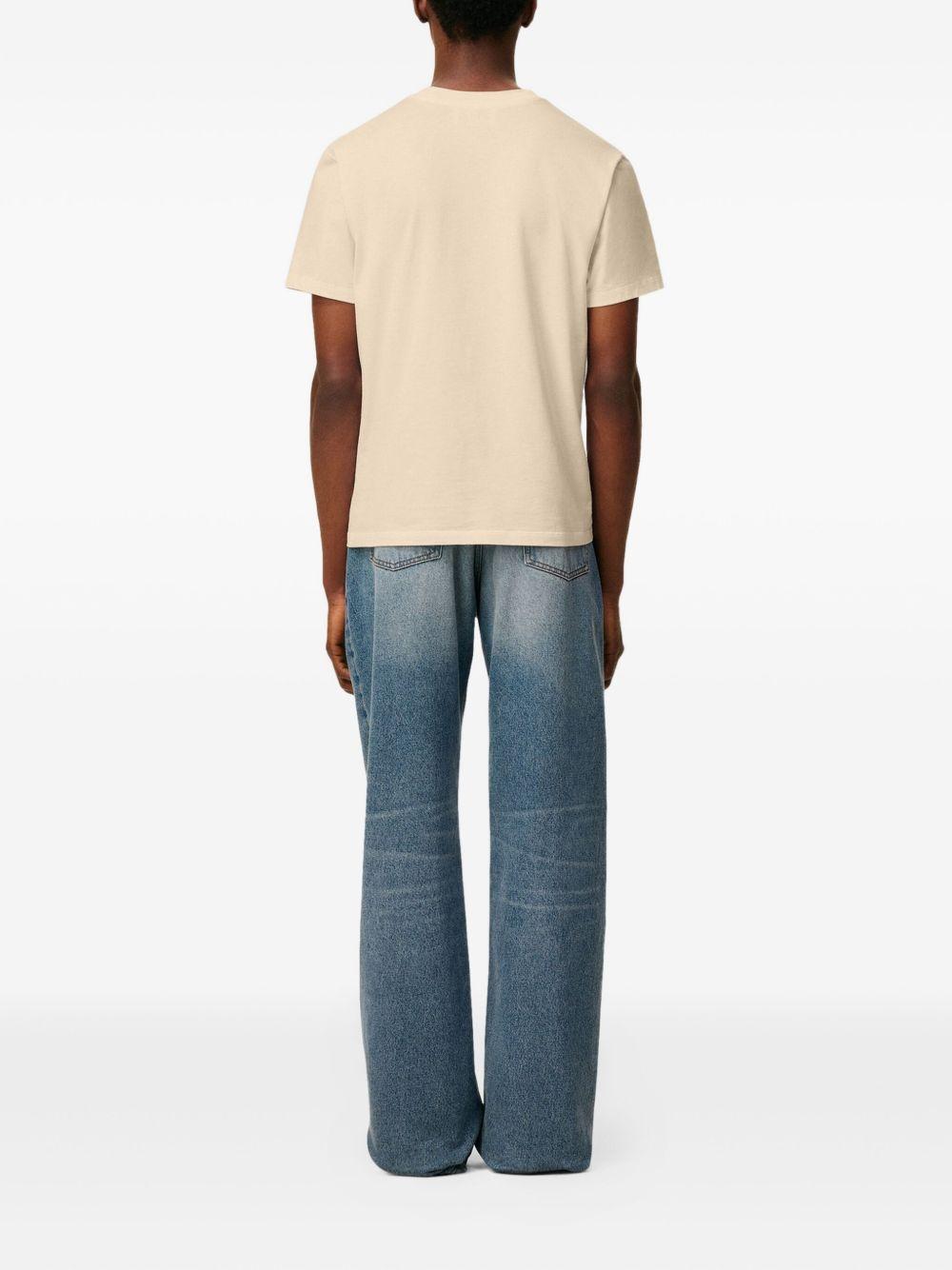 Ami de Coeur T-shirt Product Image