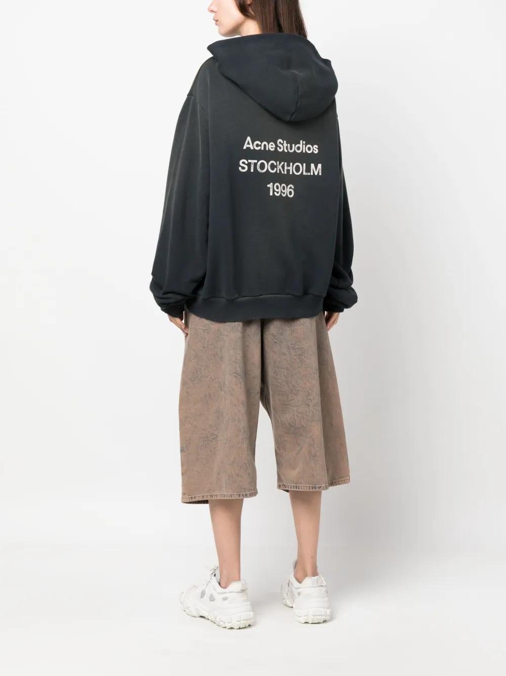 logo-print drop-shoulder hoodie Product Image
