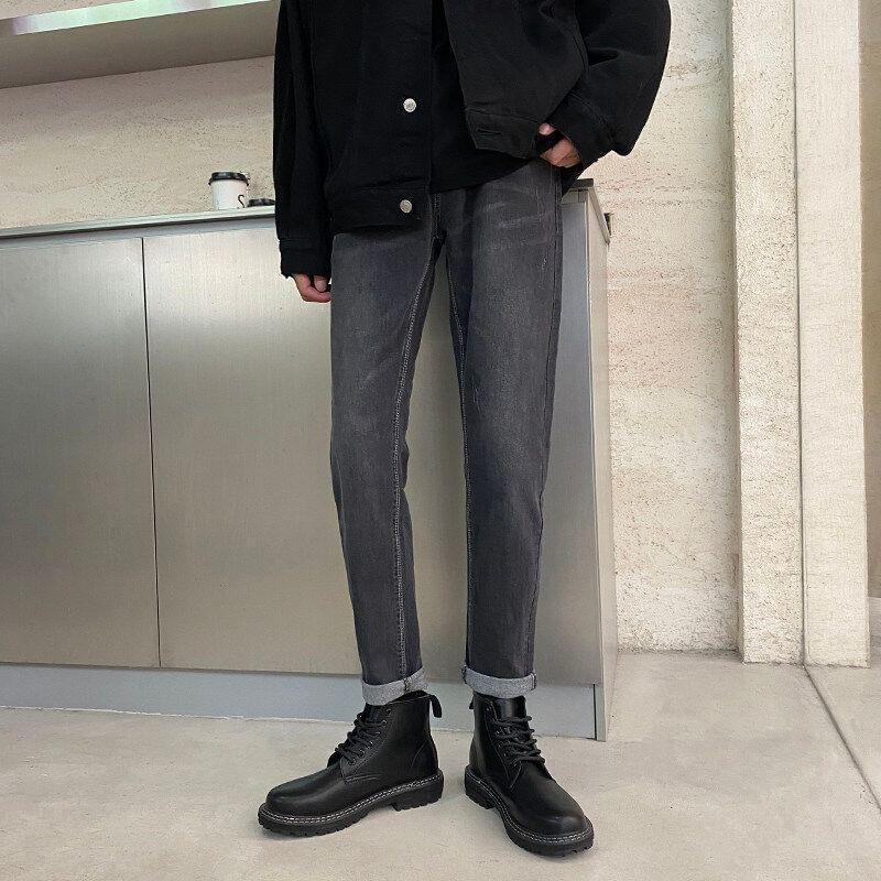 Mid Rise Washed Fleece-Lined Straight Leg Jeans Product Image