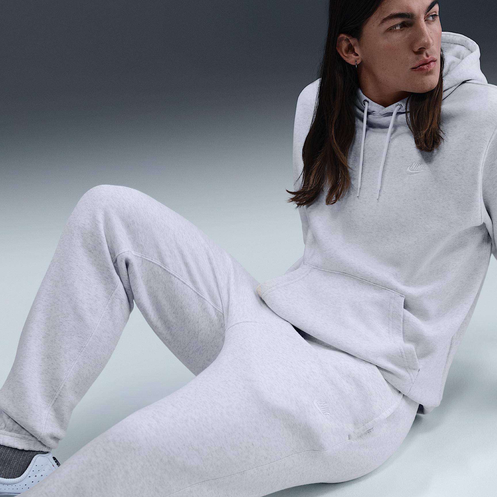 Nike Men's Club Cuffed Brushed Fleece Pants Product Image