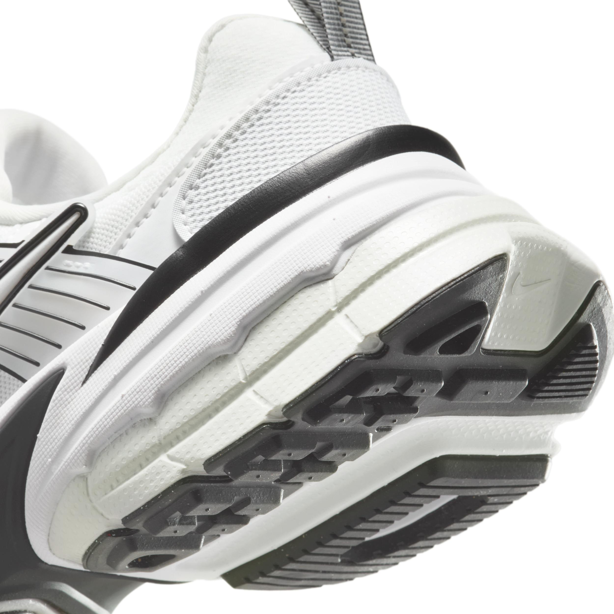 Nike Women's V2K Run Shoes Product Image