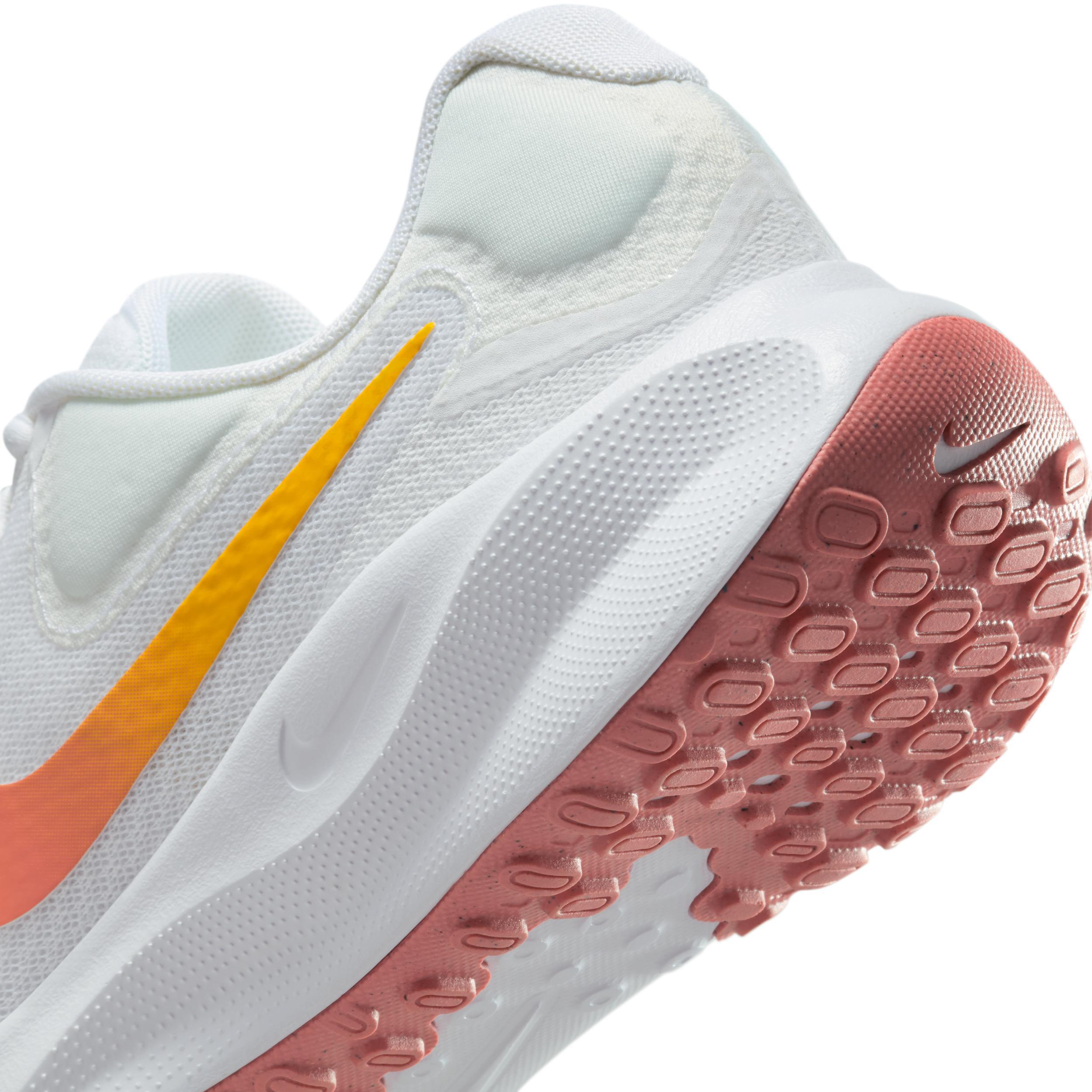Nike MC Trainer 3 Women's Workout Shoes, Size: 7, White Product Image