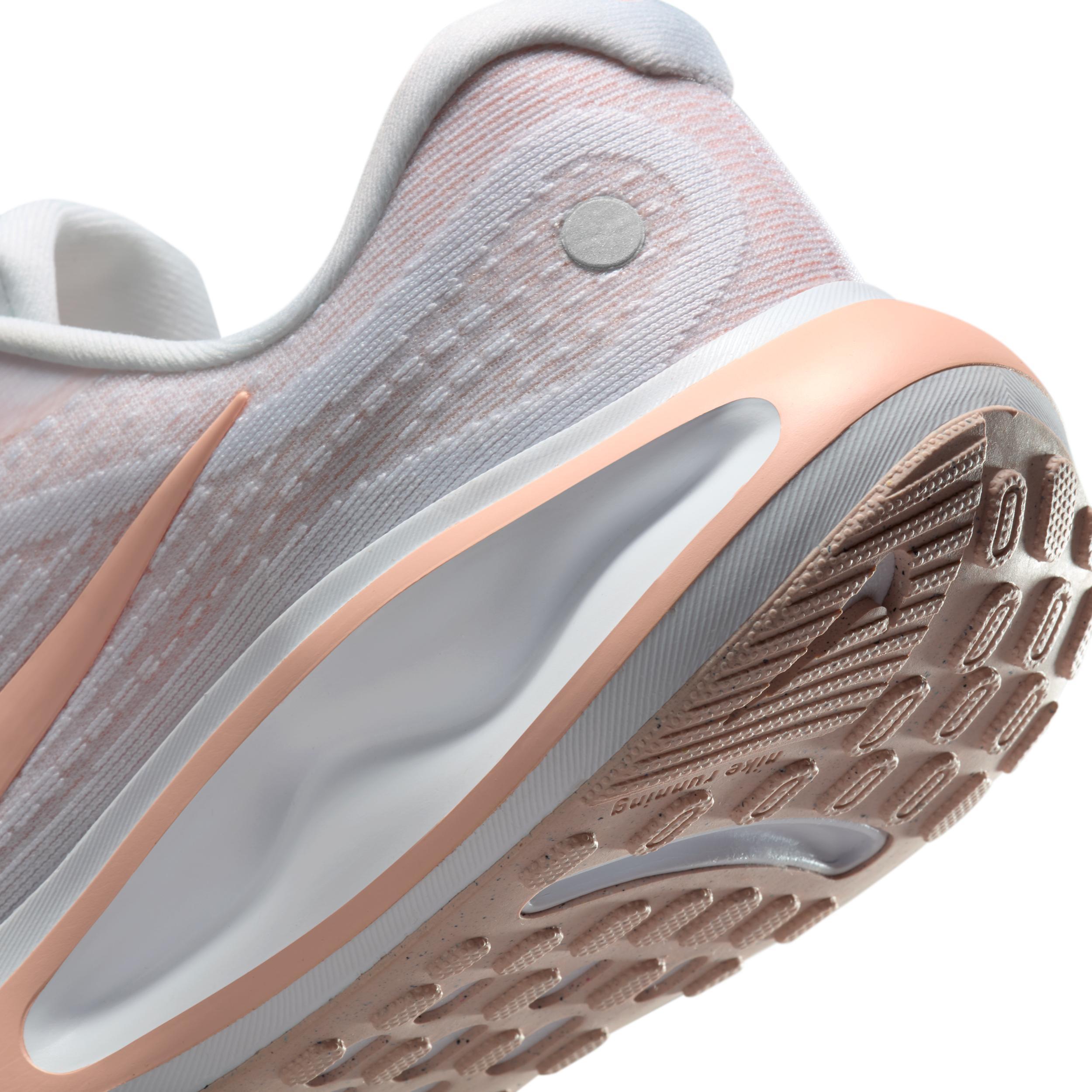 Nike Journey Run Women's Road Running Shoes Product Image