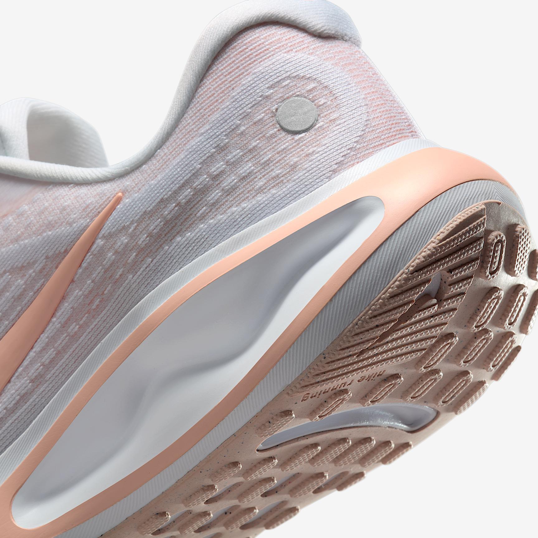Nike Journey Run Women's Road Running Shoes Product Image
