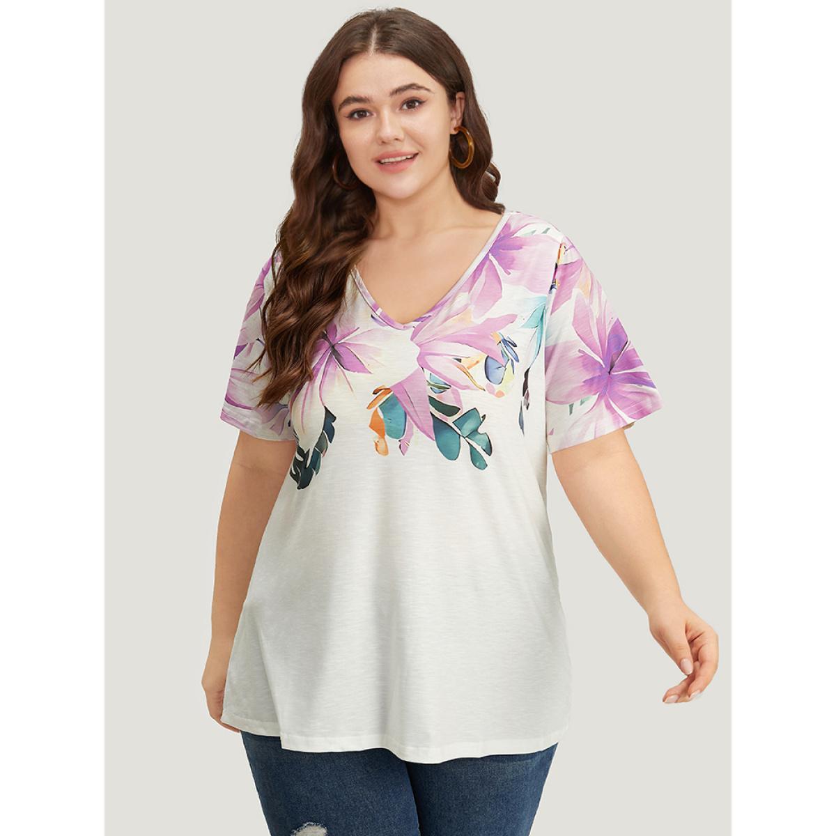 Plus Size Floral Printed Short Sleeve V Neck T-shirt Lilac Women Elegant Floral V-neck Work T-shirts BloomChic 22-24/3X Product Image