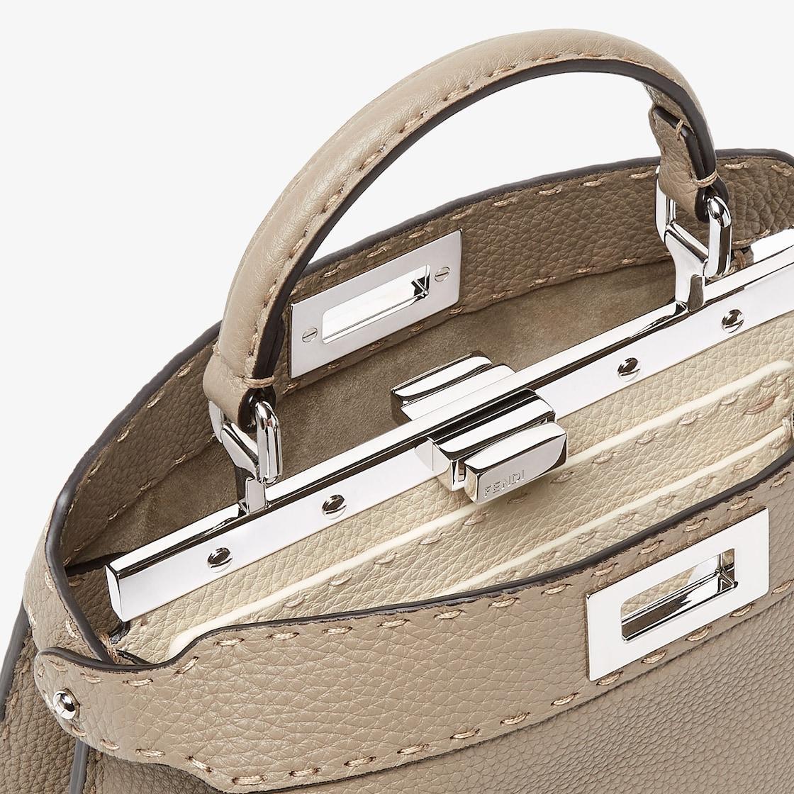 Peekaboo ISeeU SmallDove gray Selleria bag with 1254 hand-sewn topstitches Product Image