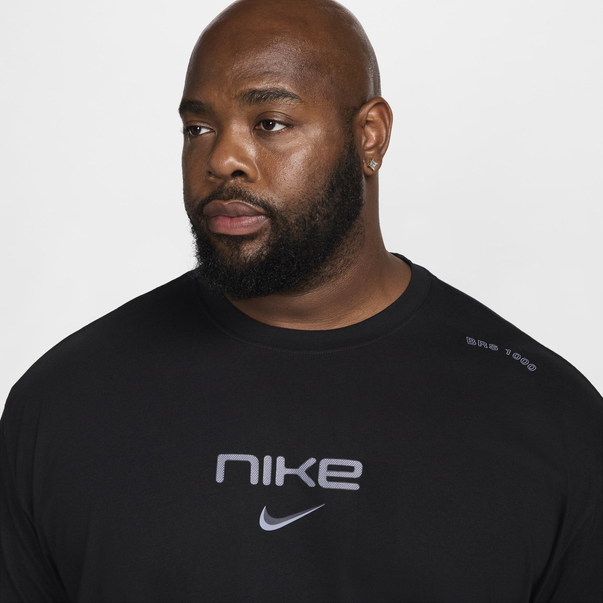 Nike Sportswear Men's Max90 T-Shirt Product Image