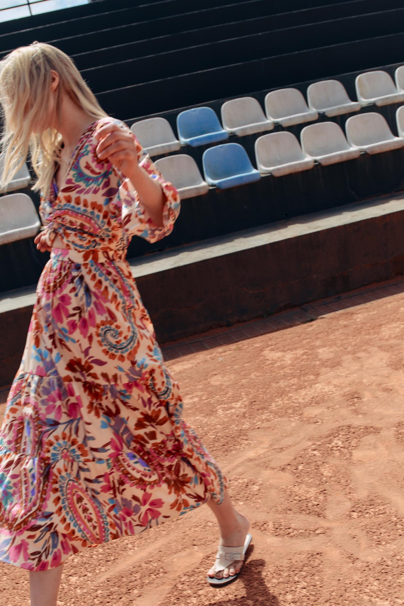 PRINTED DRESS WITH KNOT Product Image