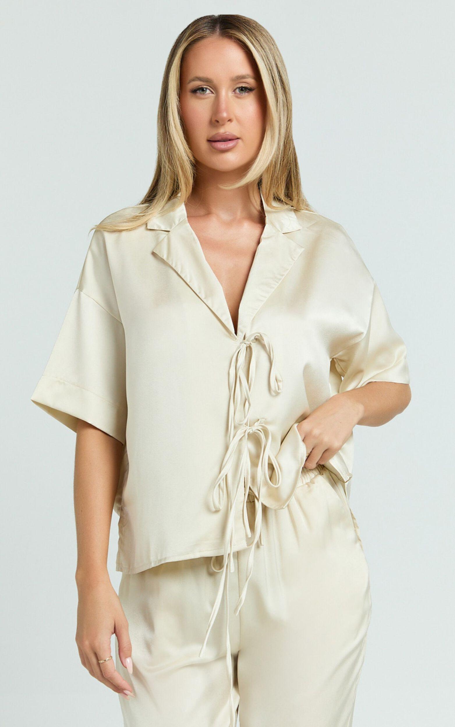 Jinky Top - Satin Tie Detail Short Sleeve Shirt in Off White Product Image