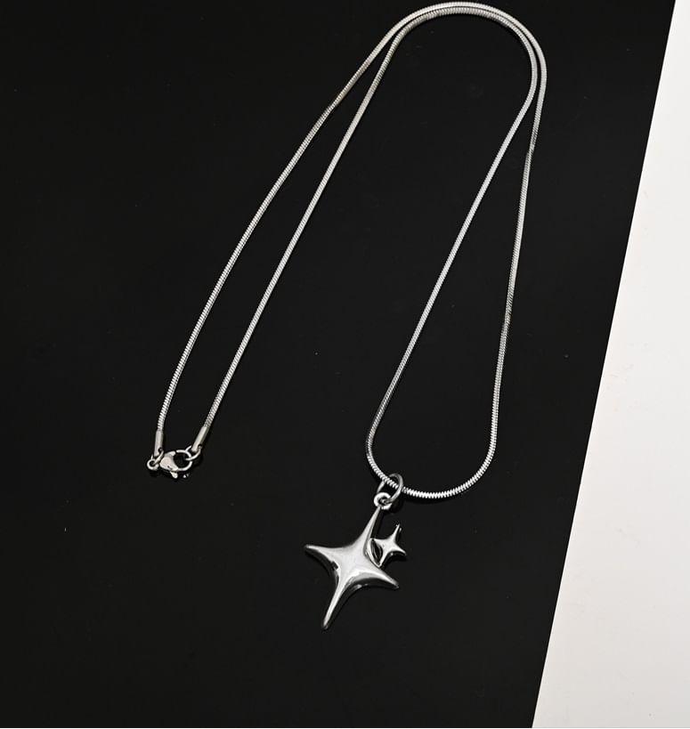 Star Pendant Necklace Product Image