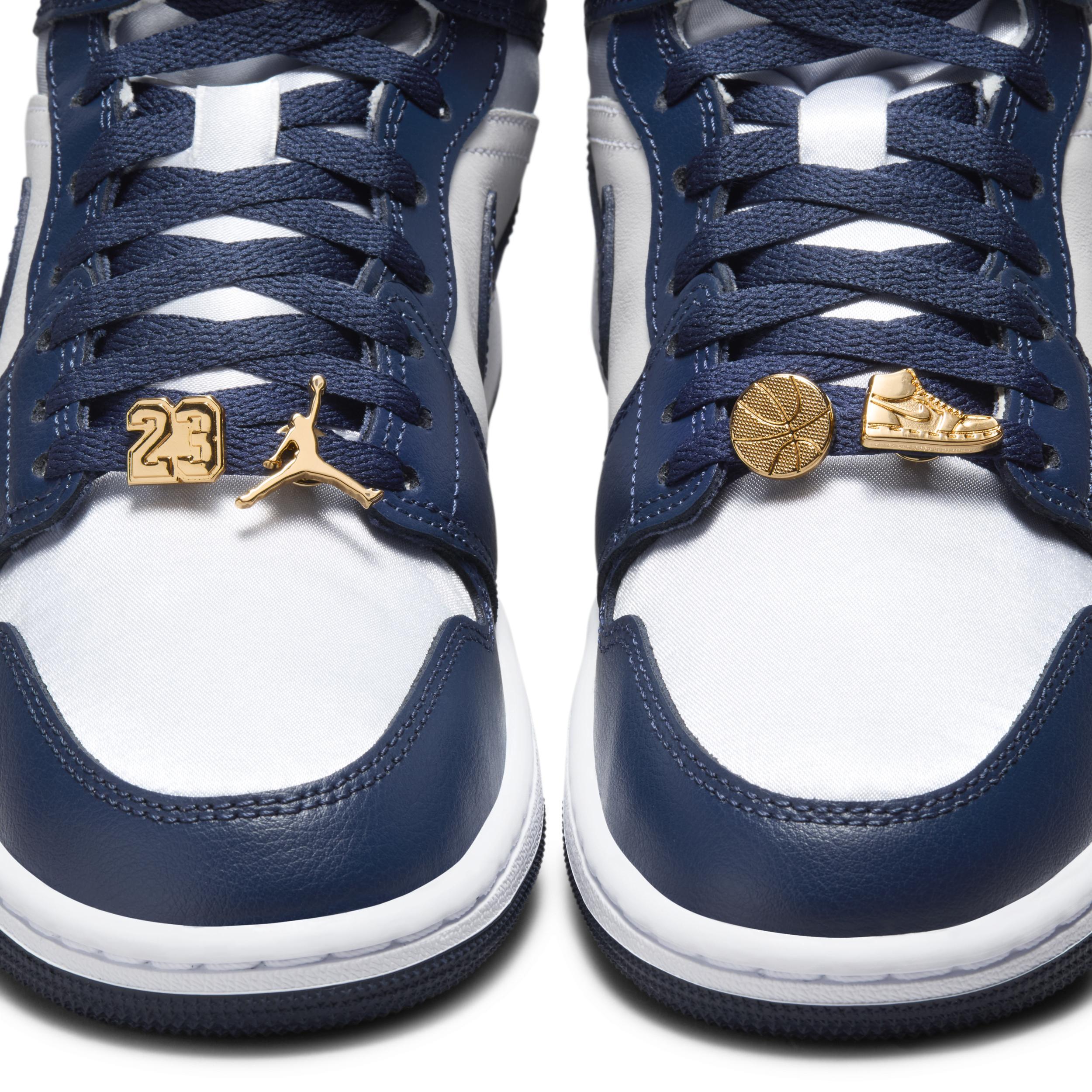 Womens Air Jordan 1 Mid SE Shoes Product Image