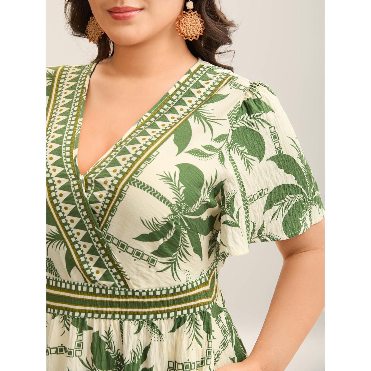 Plus Size Tropical Tree Print Contrast Hem Maxi Dress Moss Women Overlap Collar Short sleeve Curvy BloomChic 12/L Product Image