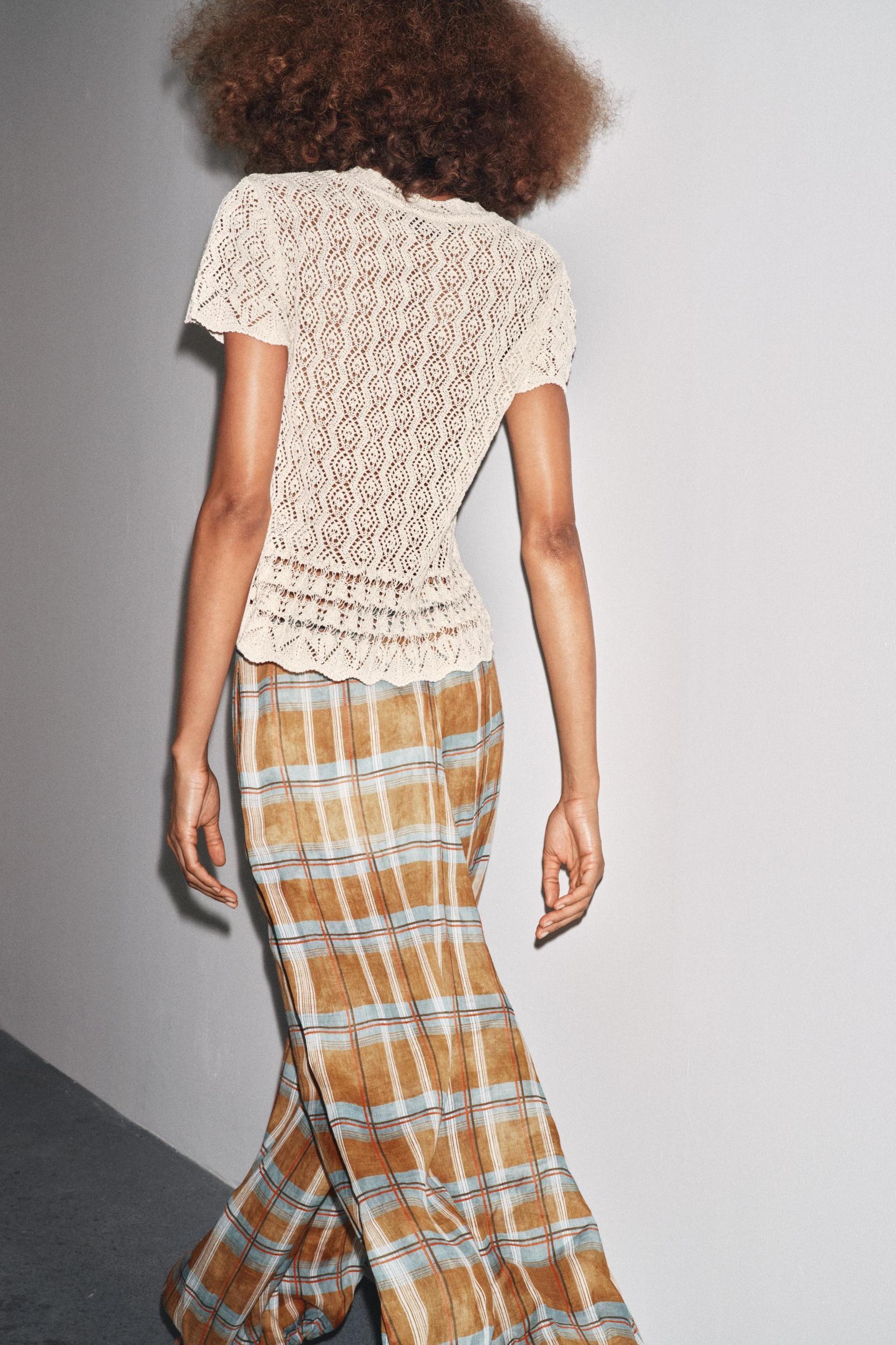 SHORT SLEEVE POINTELLE KNIT TOP Product Image