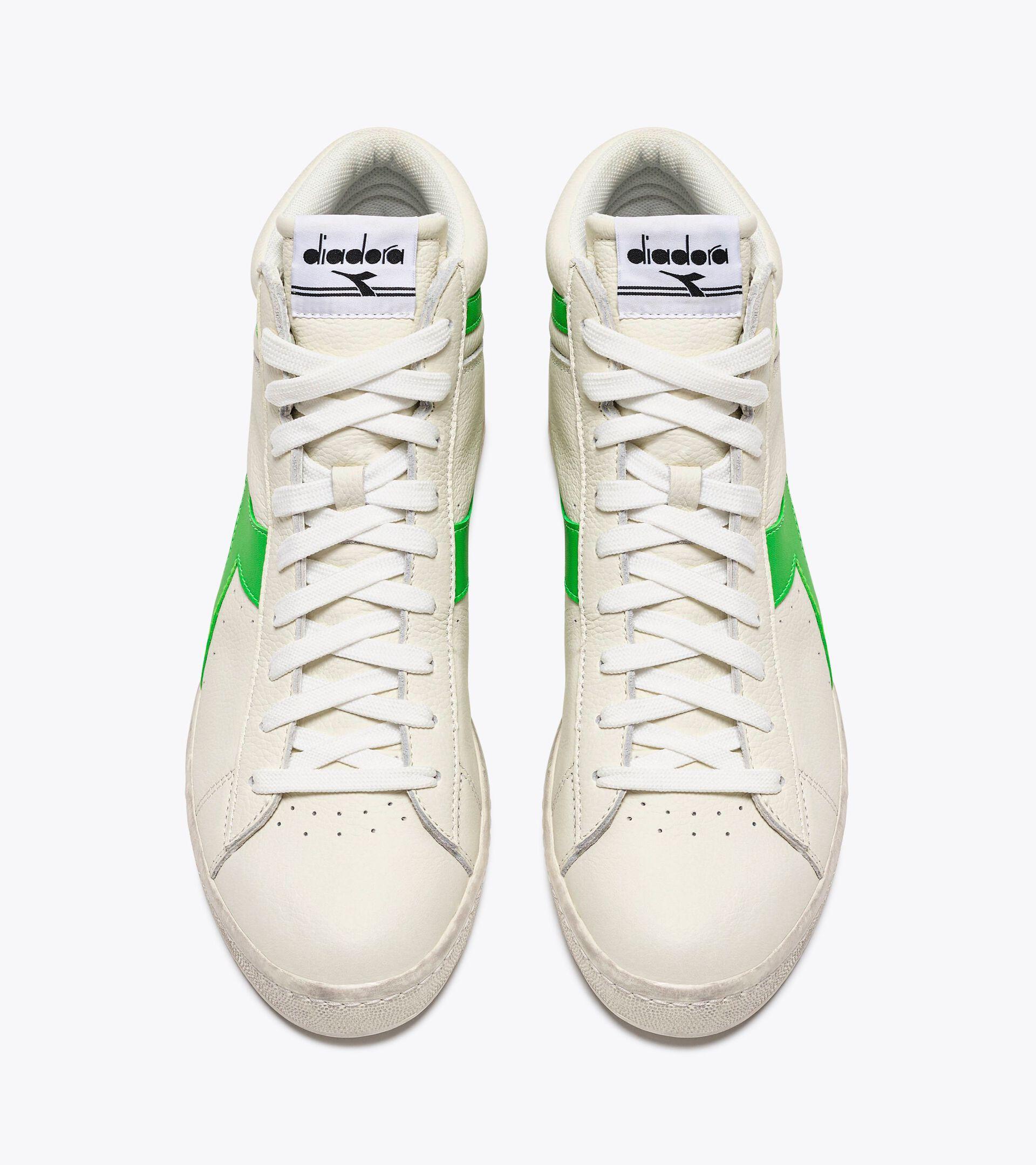 GAME L HIGH FLUO WAXED Product Image