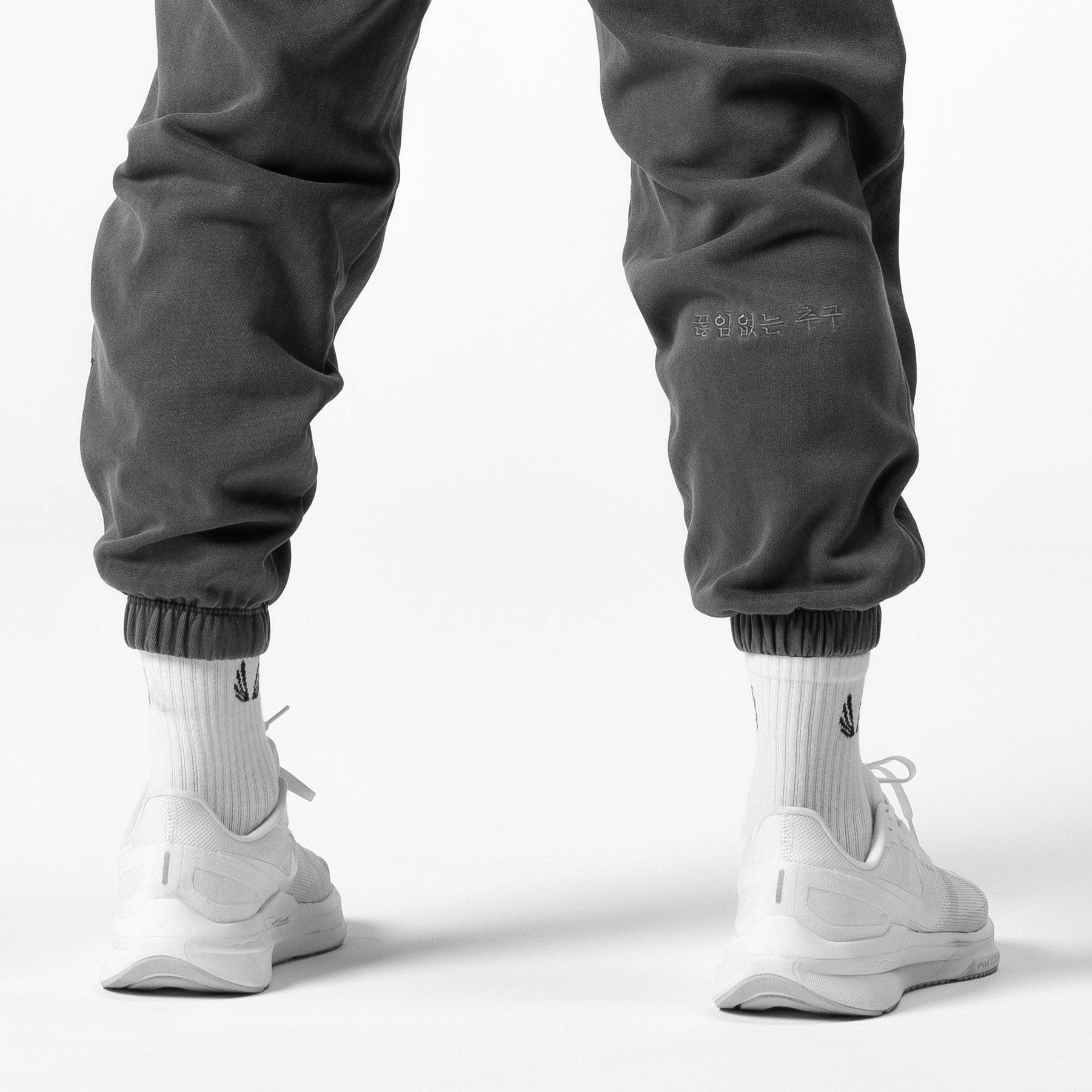 0922. Tech Essential™ Sweats - Faded Crimson Product Image