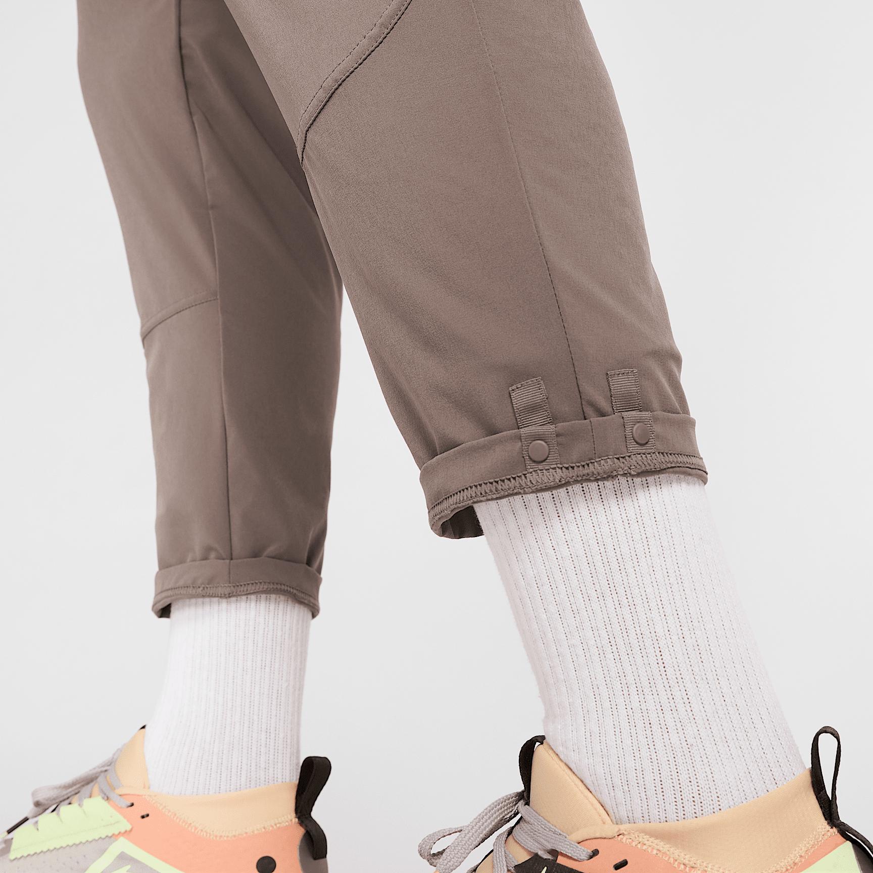 Nike Men's Dawn Range Dri-FIT Running Pants Product Image