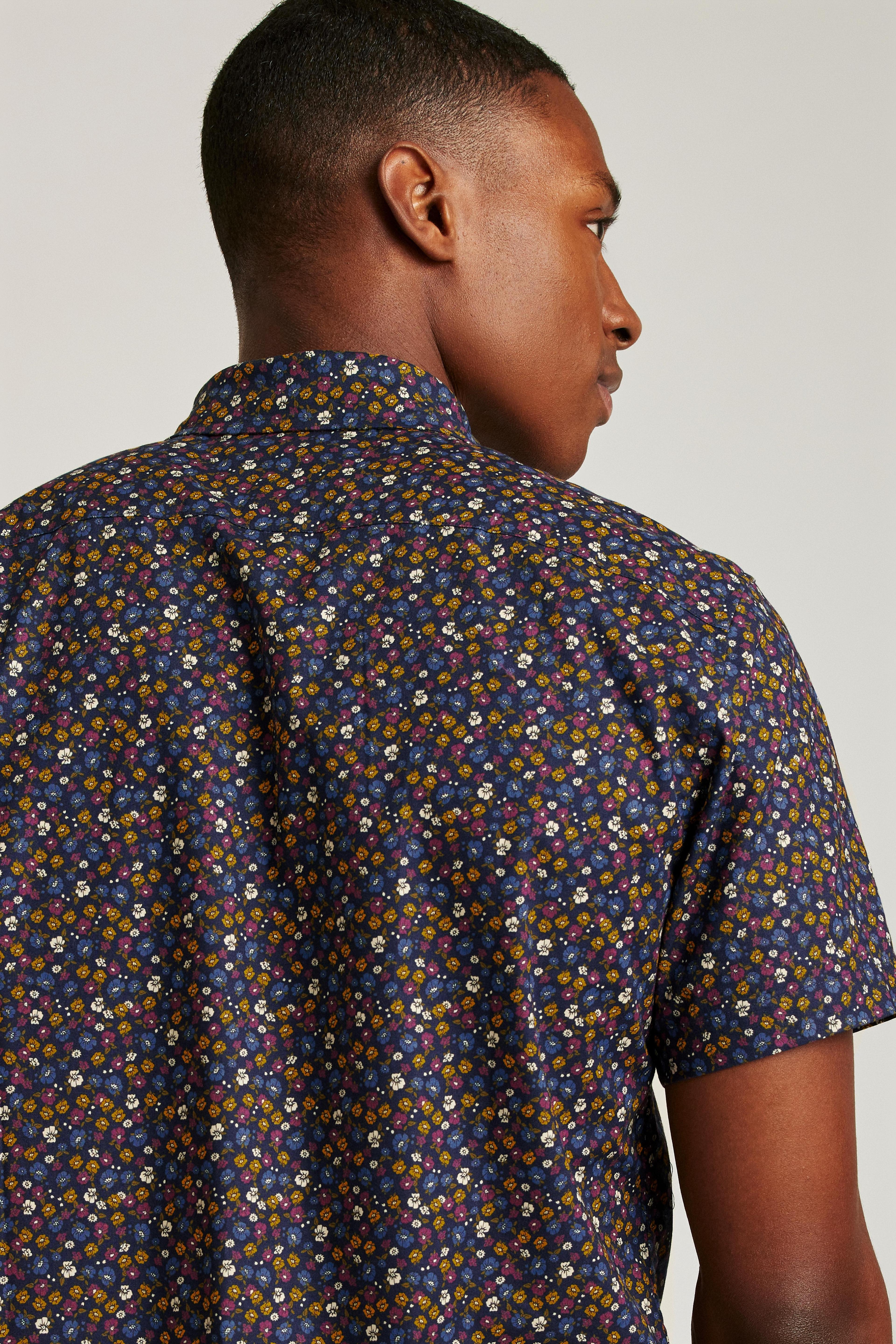 Riviera Short Sleeve Shirt Product Image