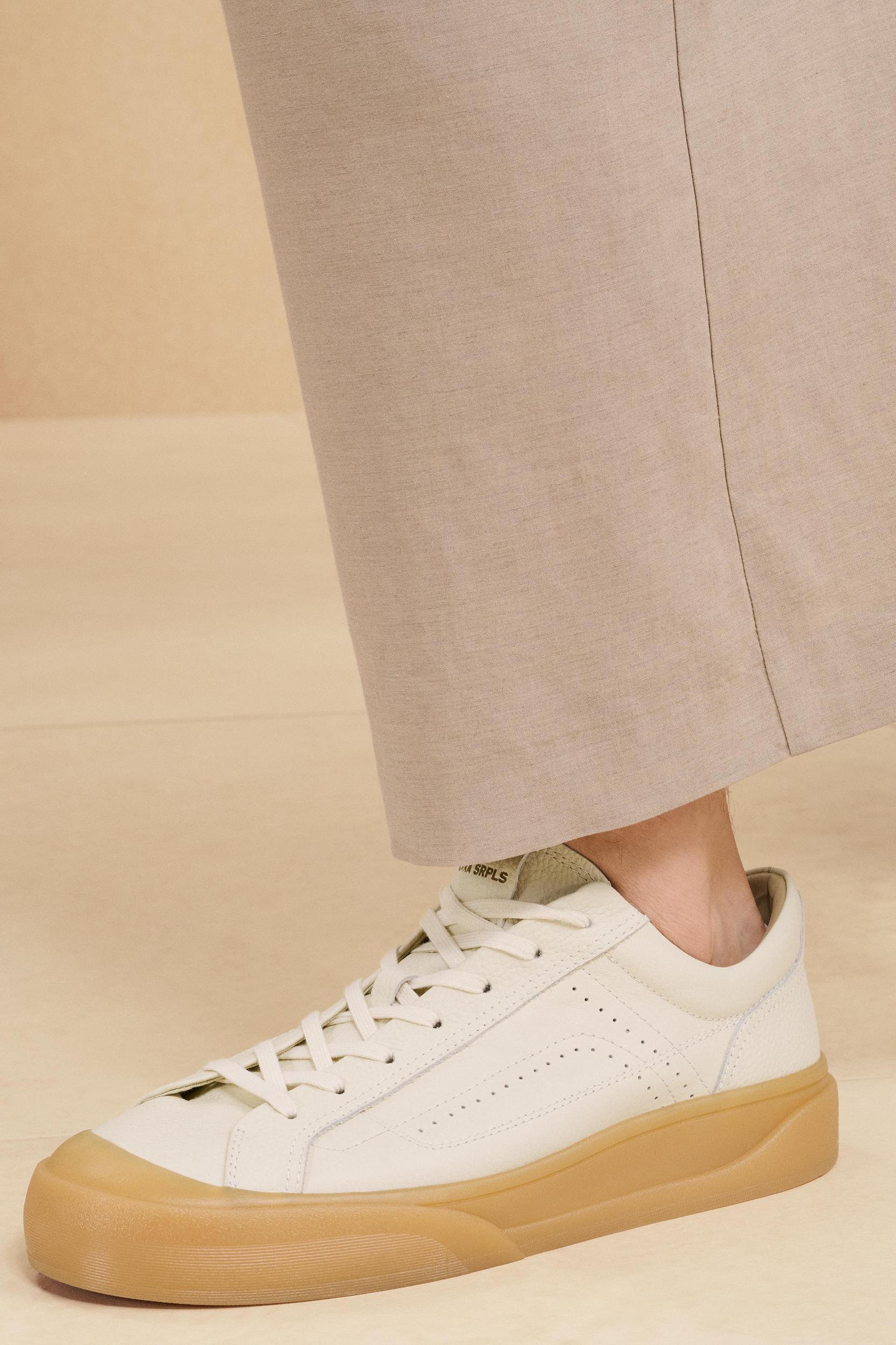 LTHR SNKRS 14 Product Image
