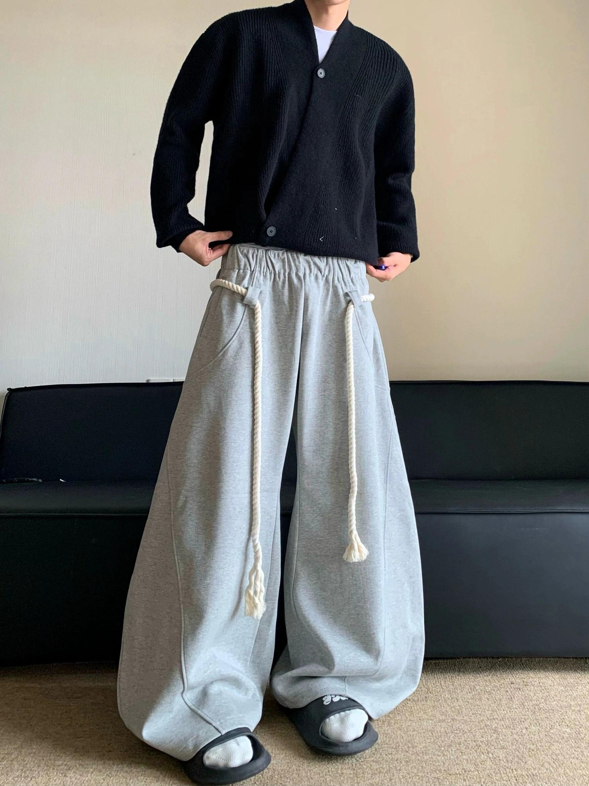 RT No. 18009 GRAY SCIMITAR WIDE SWEATPANTS Product Image