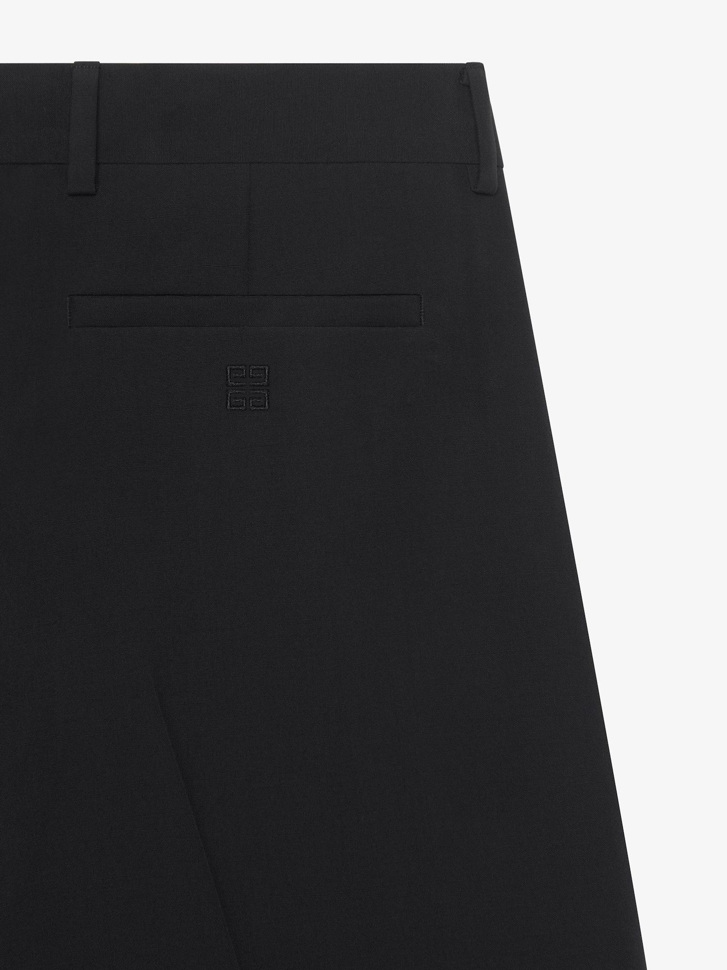 Tailored pants in wool with pocket details Product Image