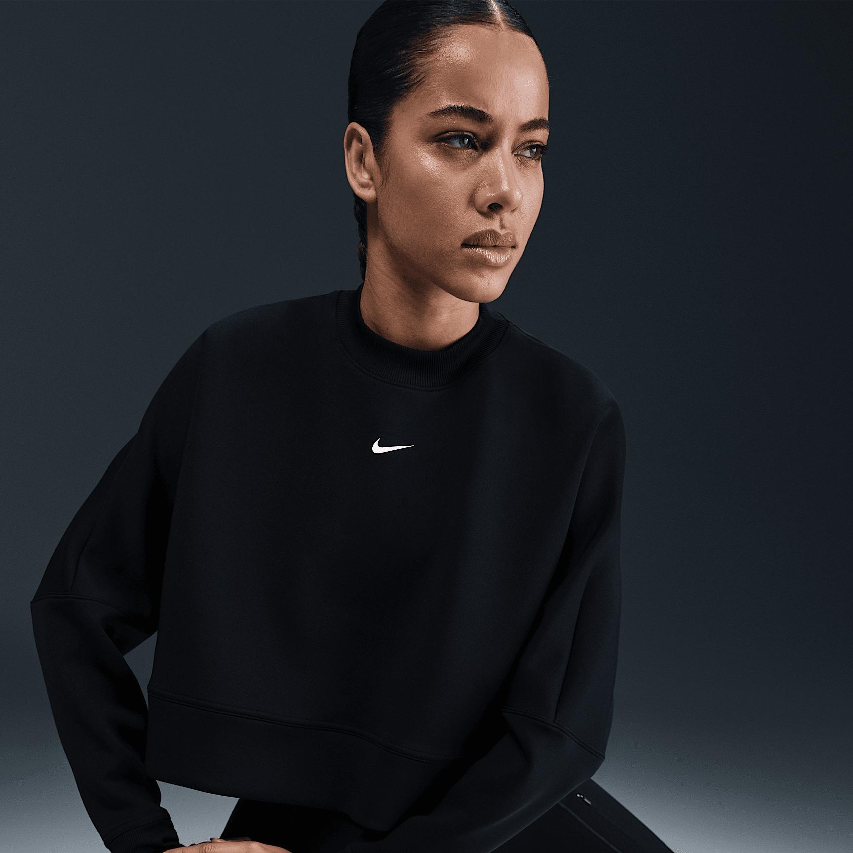 Nike Women's Prima Dri-FIT Oversized Crew-Neck Cropped Top Product Image