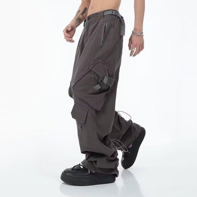 Sopula Men's Pleated Wide-Leg Big Pocket Performance Cargo Pants Product Image