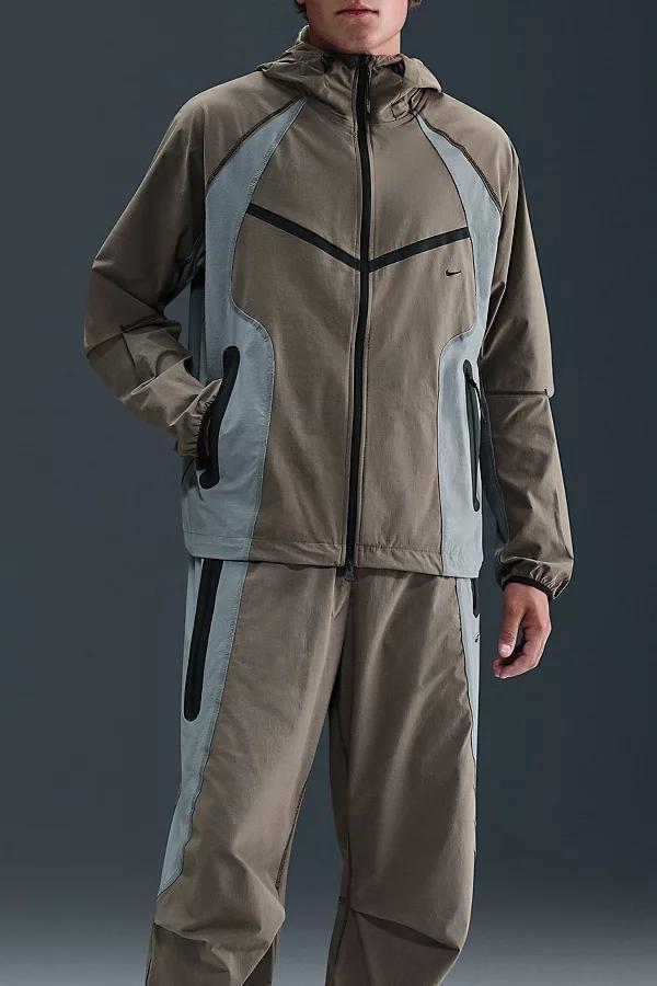 Nike Men's Tech Dri-FIT Woven Color-Block Windrunner Loose Jacket Product Image