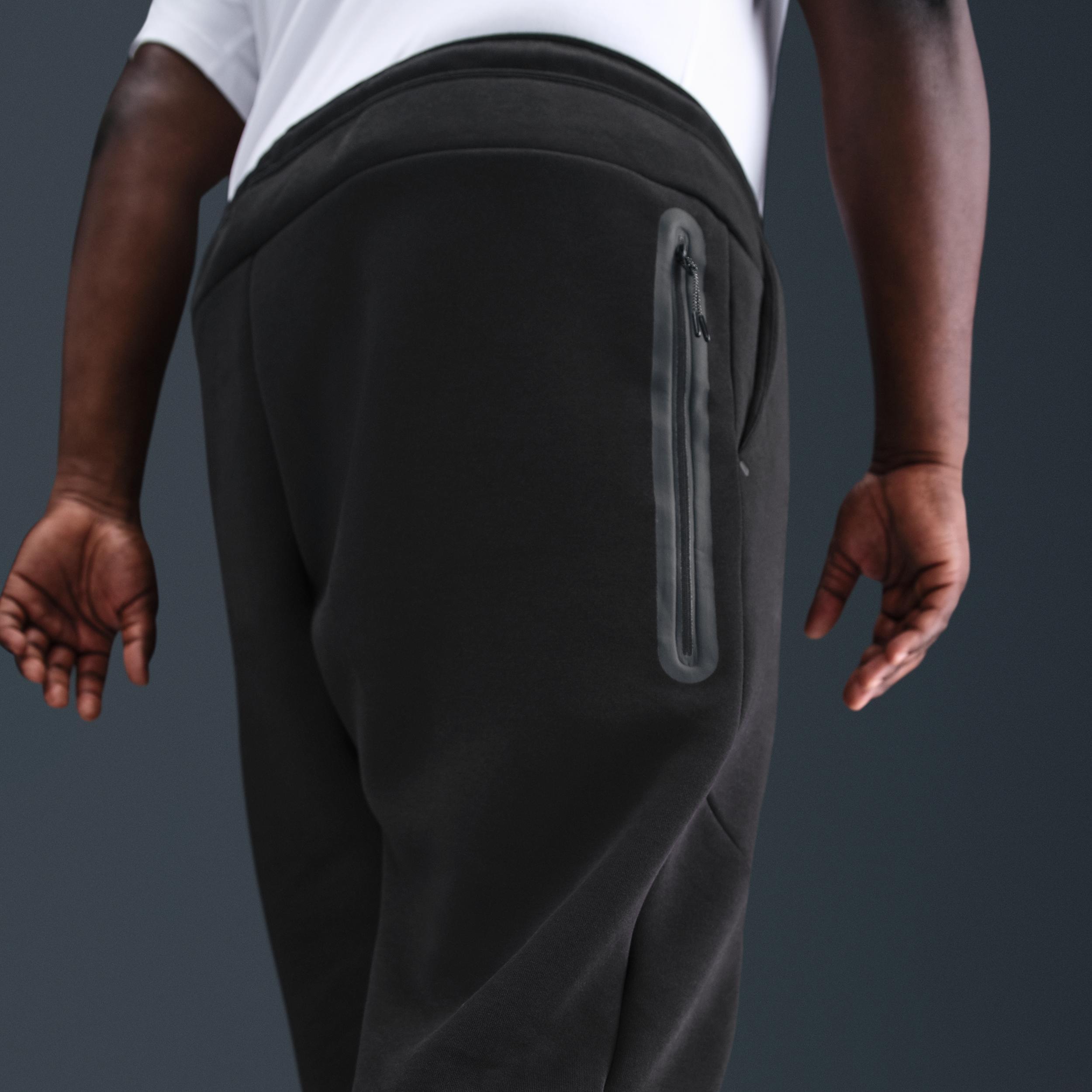 Nike Men's Tech Fleece Jogger Pants Product Image