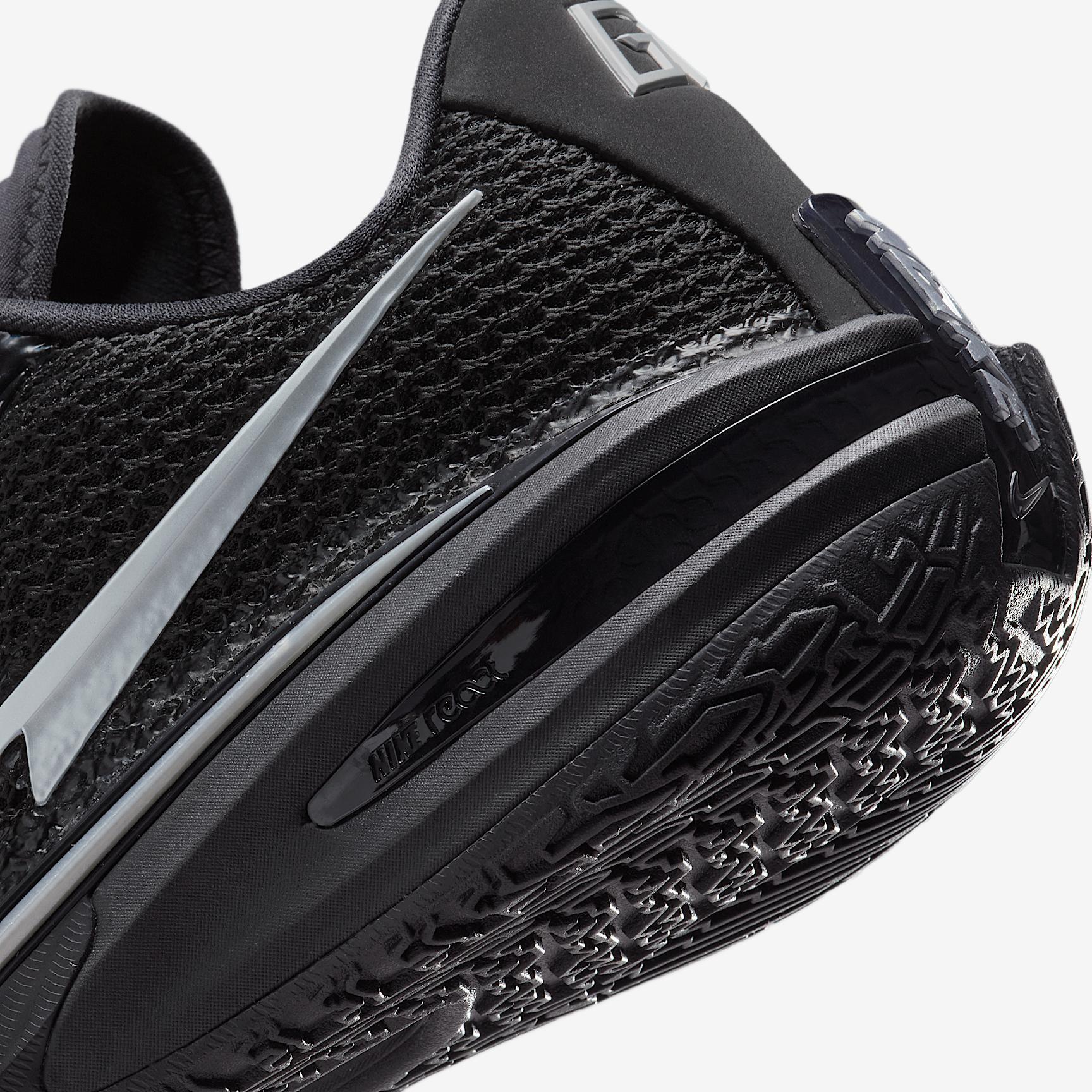 Nike G.T. Cut Basketball Shoes Product Image