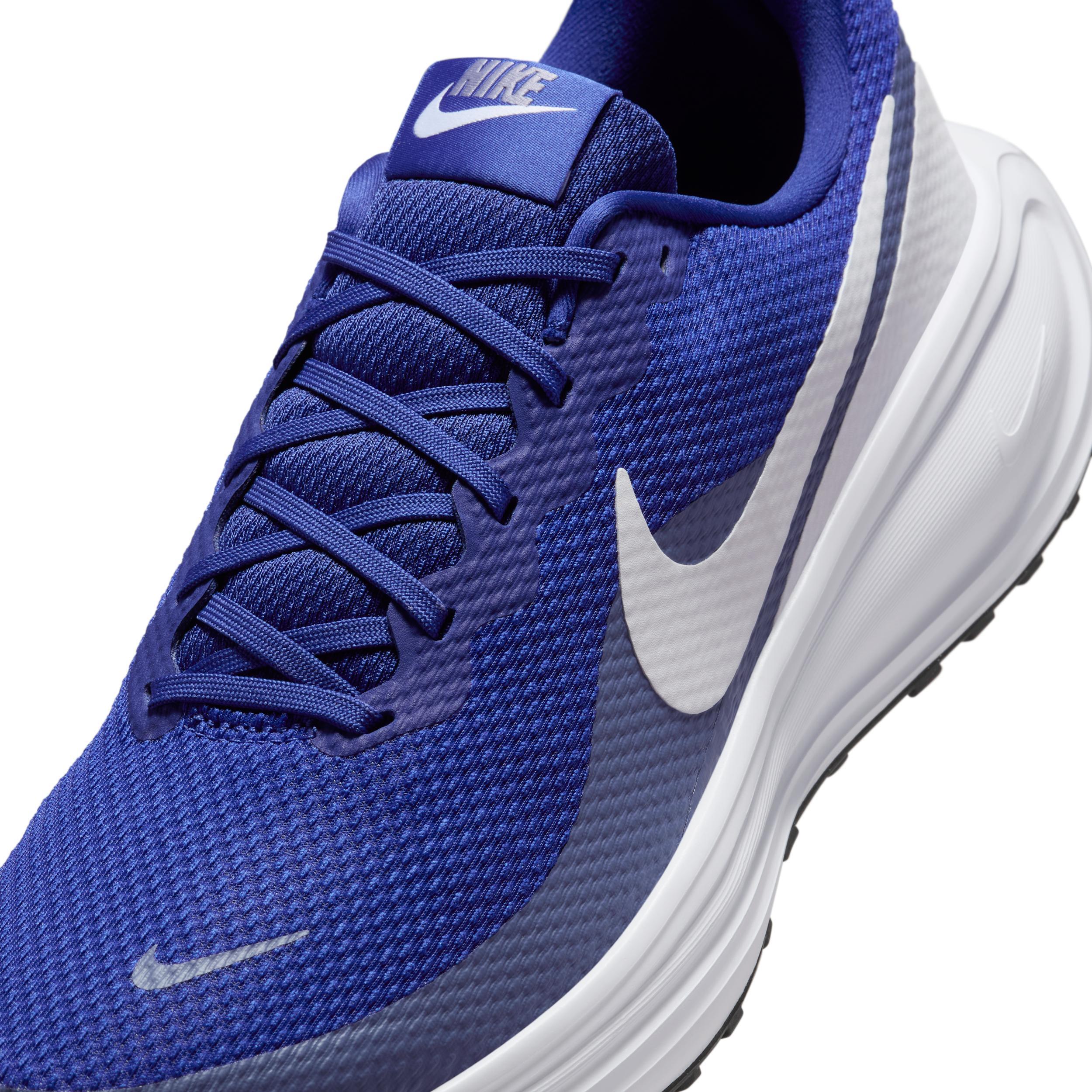 Nike Men's Revolution 8 Road Running Shoes Product Image