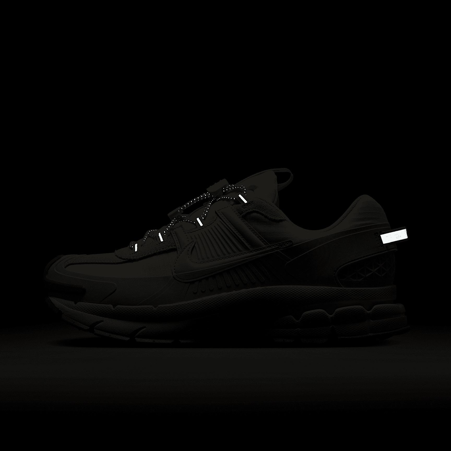 Nike Mens Zoom Vomero Roam Casual Shoes in College Grey/Vast Grey/White Product Image