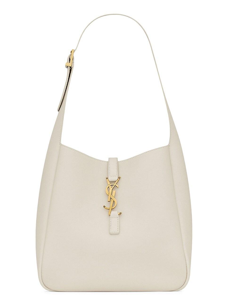 Womens Le 5  7 Supple Small Shoulder Bag in Grained Leather Product Image