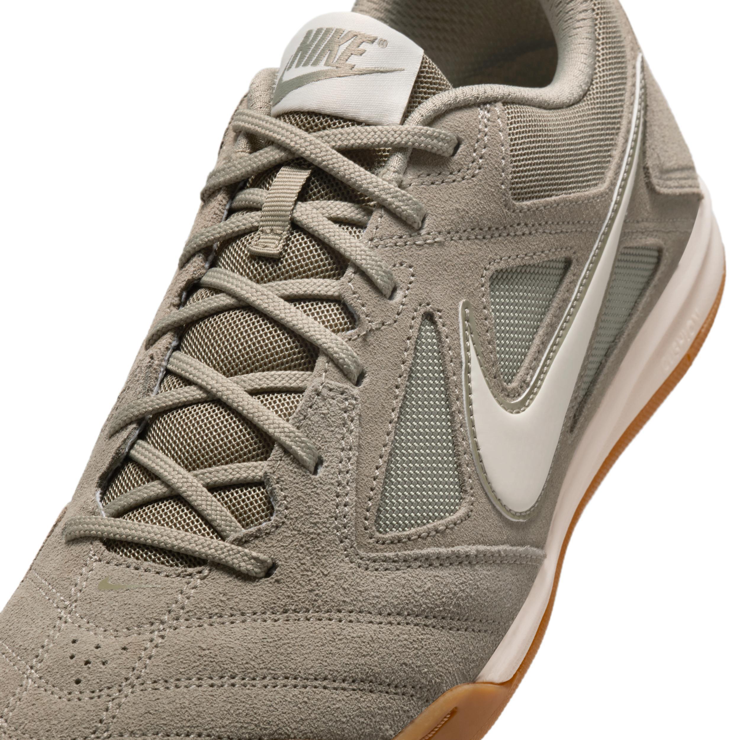 Nike Men's Gato Shoes Product Image
