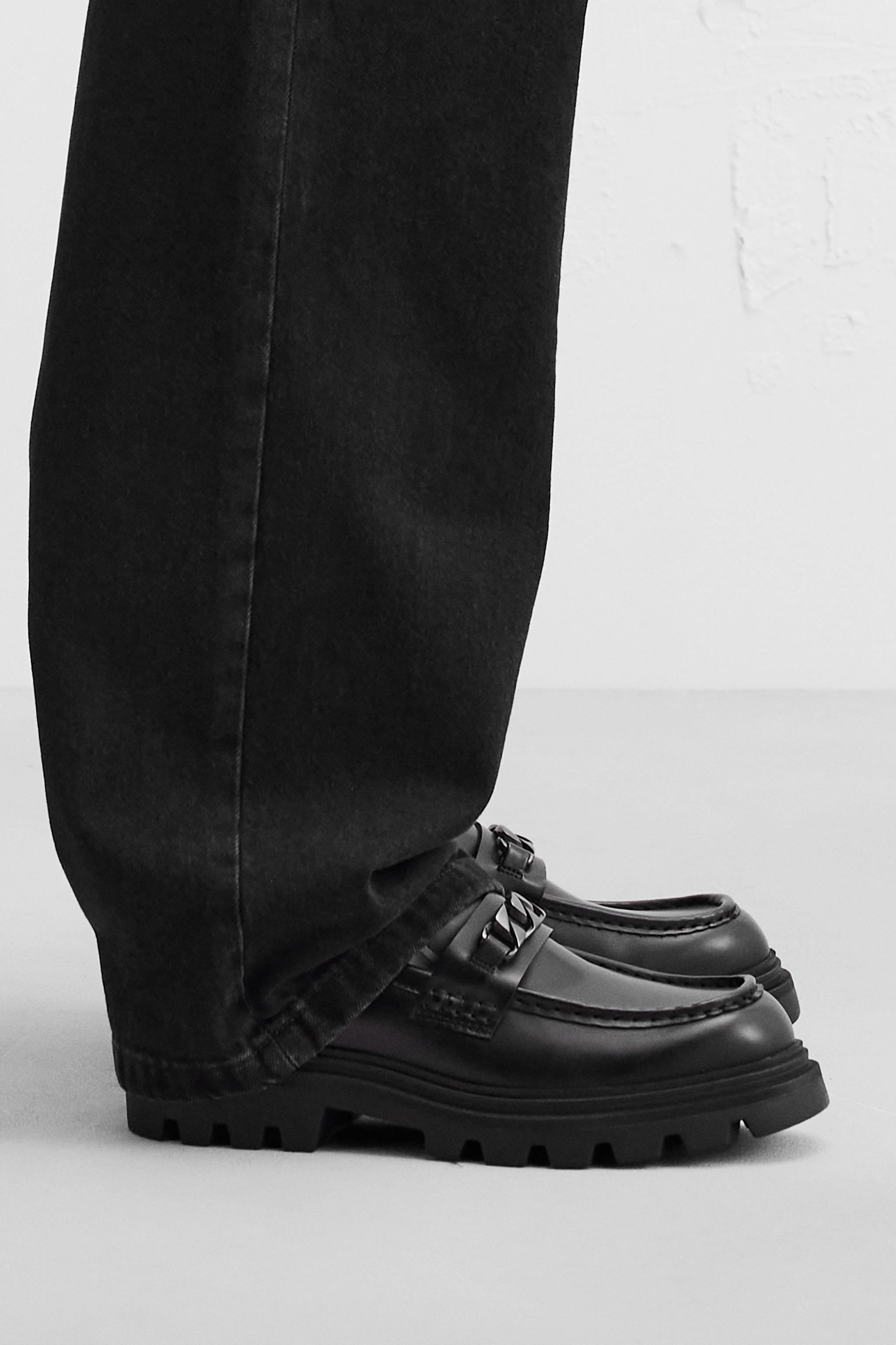 APPLIQUÉ LOAFERS Product Image