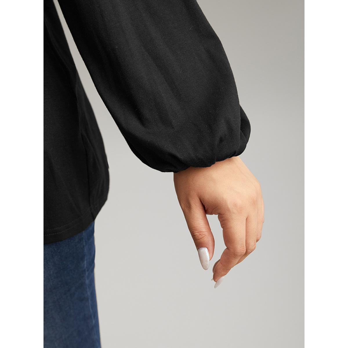 Plus Size Floral Embroidered Gathered Elastic Cuffs T-shirt Black Women Elegant Elastic cuffs Silhouette Floral Print Round Neck Dailywear T-shirts BloomChic 10/M Product Image