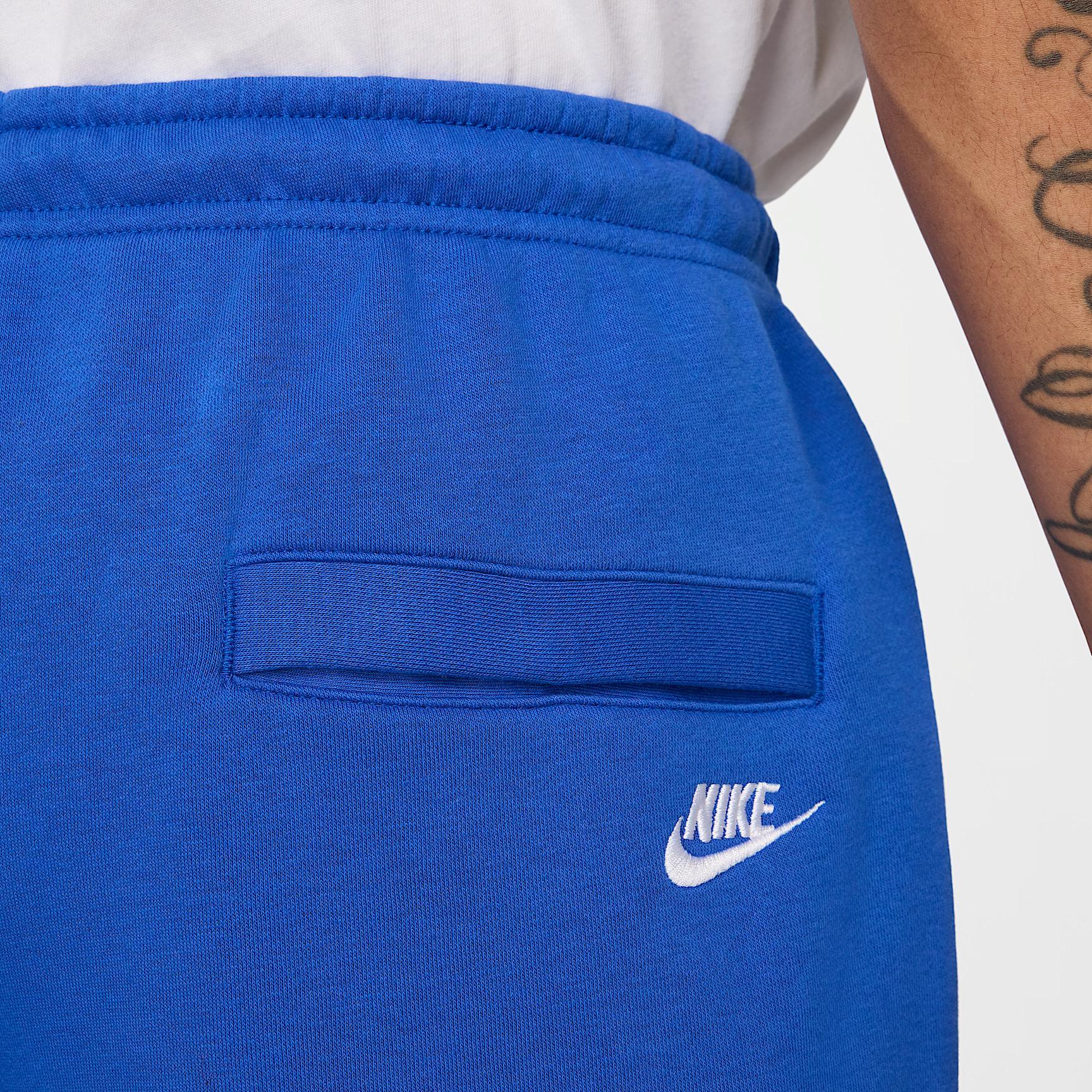 Nike Club Men's Fleece Pants Product Image