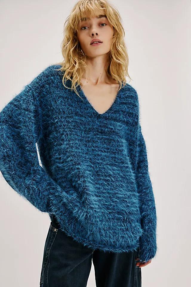 Sparrow Pullover Product Image