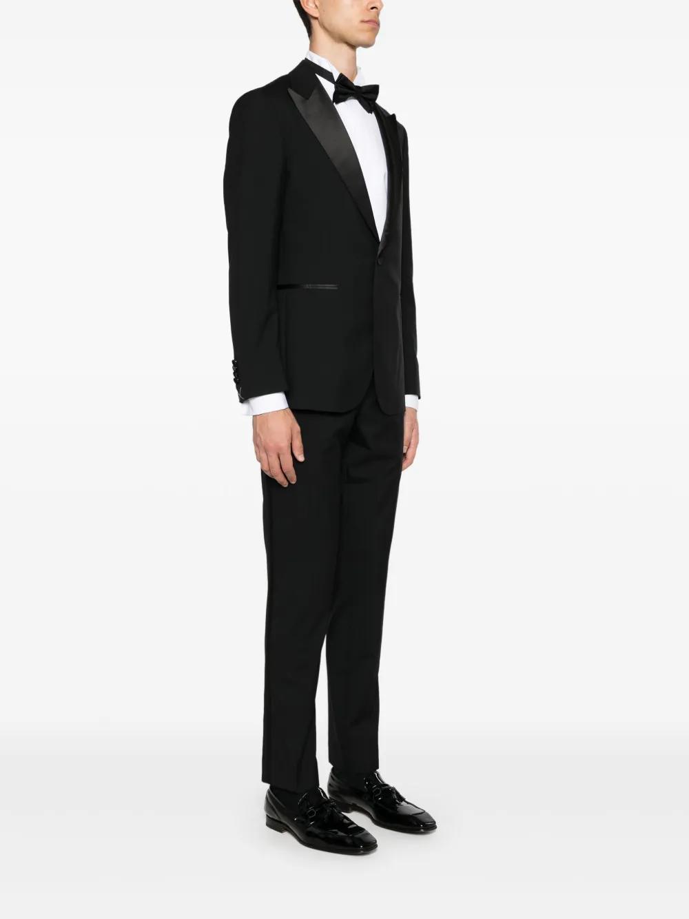 contrasting lapels two-piece dinner suit Product Image