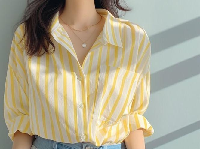 Short-Sleeve Striped Button-Up Shirt Product Image