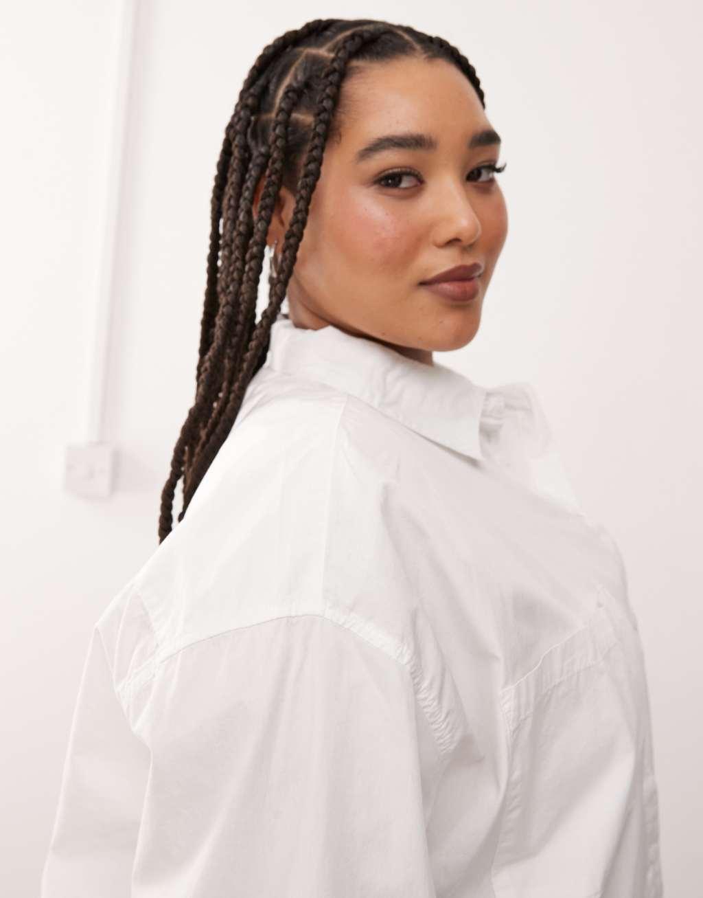 COLLUSION Plus poplin oversized shirt in white Product Image