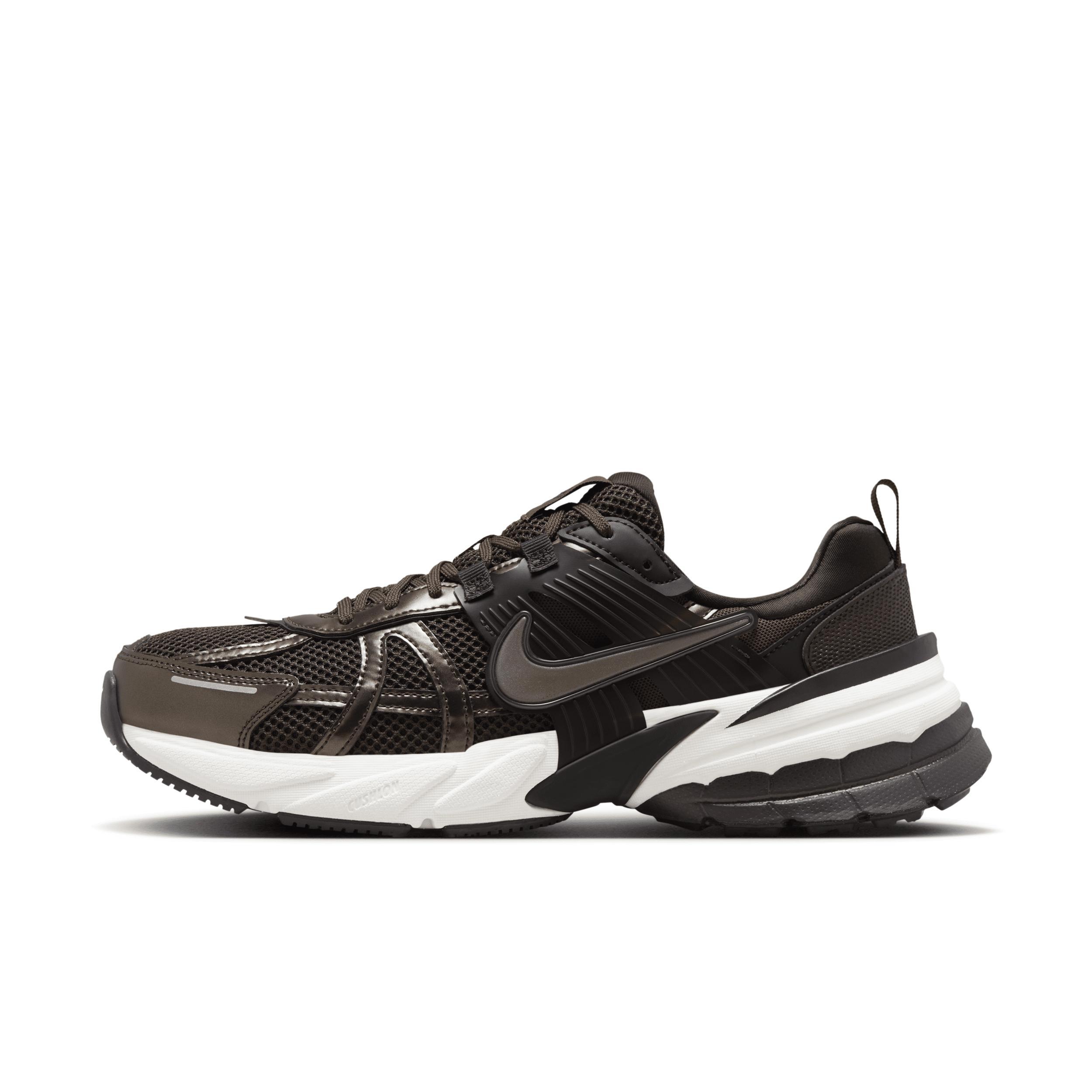 Nike Men's V2K Run Shoes Product Image