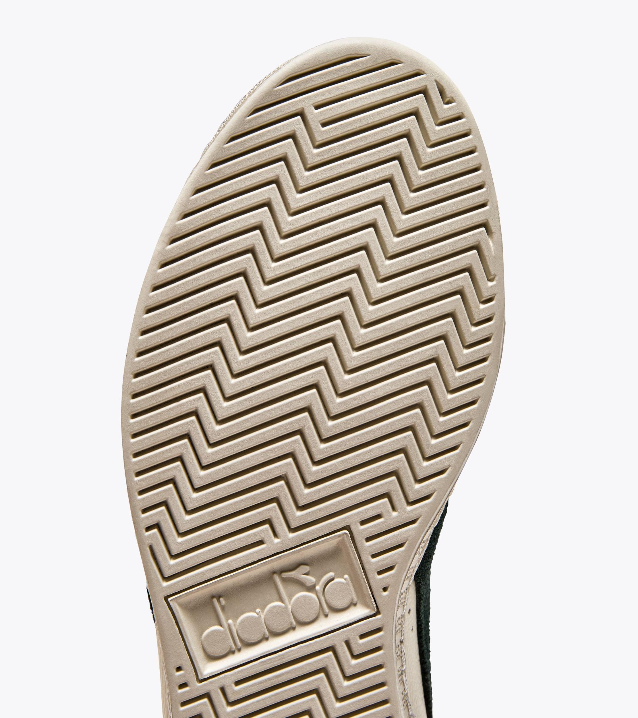 GAME L HIGH WAXED SUEDE POP Product Image