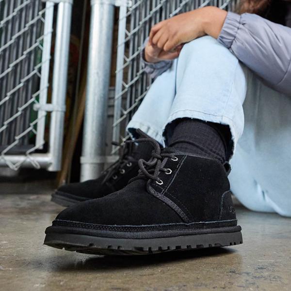 UGG Womens Neumel Leather Shoes Chukka Boots Product Image